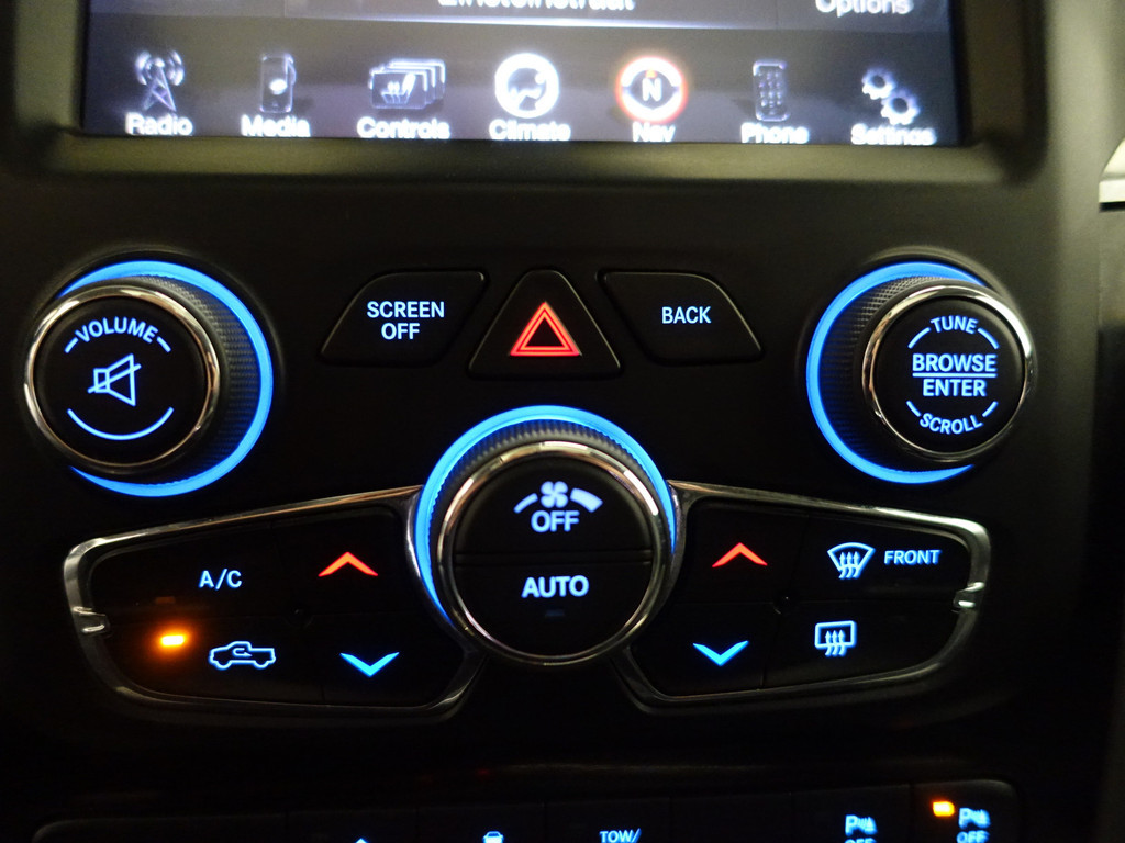 
Dodge Ram 1500 5.7 V8 4×4 Quad Cab 6’4 Laramie Aut- LPG G3, Schuifdak, Elek Verwarmd/Geventileerd Interieur, Alpine Audio, Camera vol									