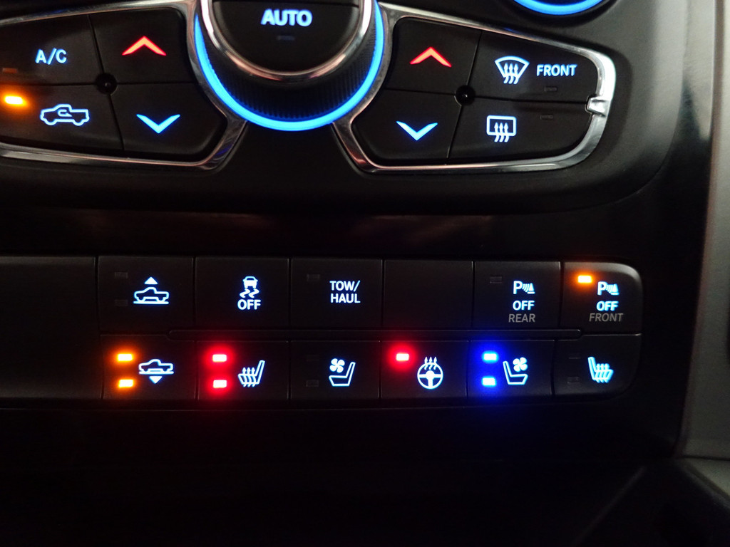 
Dodge Ram 1500 5.7 V8 4×4 Quad Cab 6’4 Laramie Aut- LPG G3, Schuifdak, Elek Verwarmd/Geventileerd Interieur, Alpine Audio, Camera vol									