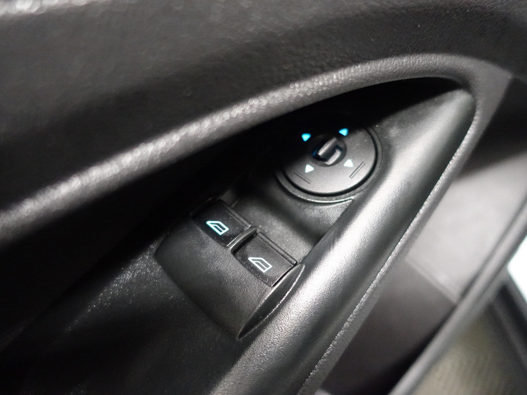 
Ford Transit Connect 1.5 TDCI Euro 6 L2 Trend Aut- Navi, Camera, Cruise, 3 Pers, Grijs Kenteken vol									