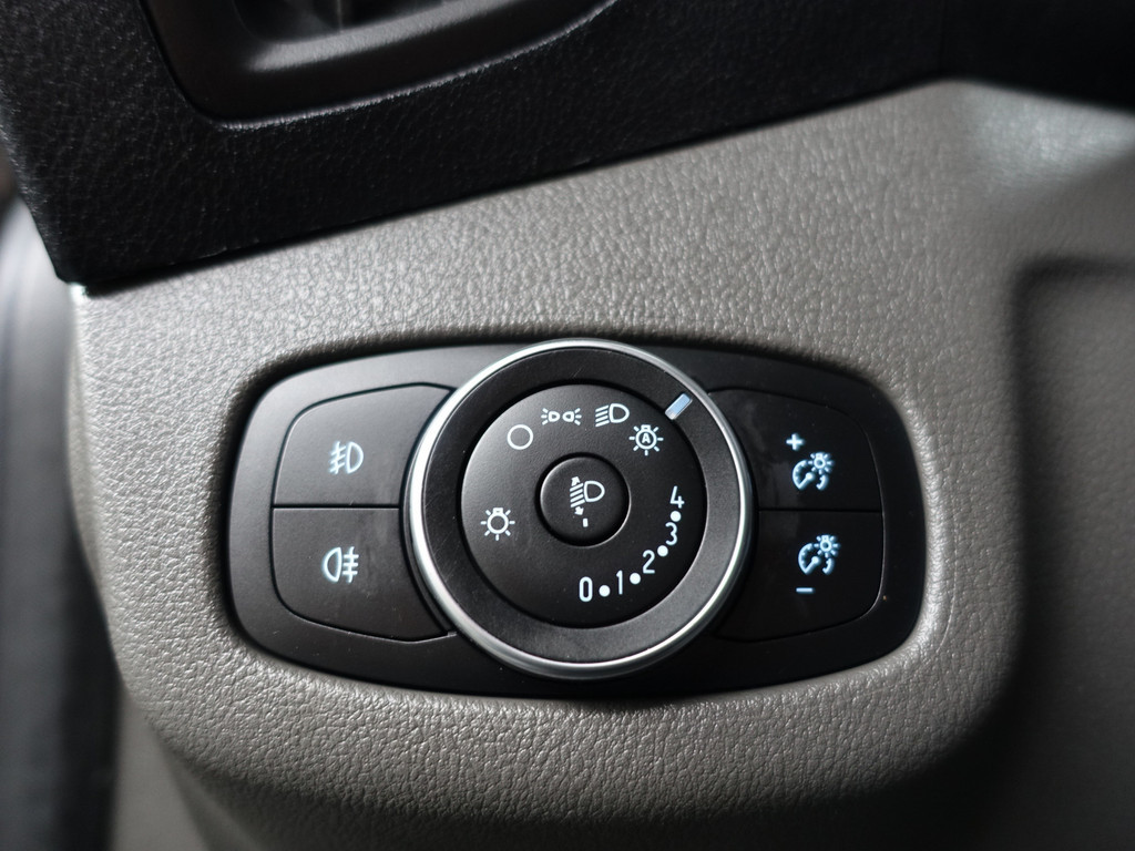 
Ford Transit Connect 1.5 EcoBlue Euro 6 L2 Aut- 3 Pers, Imperiaal, Camera, Navi, Park Assist, Cruise, Trekhaak vol									