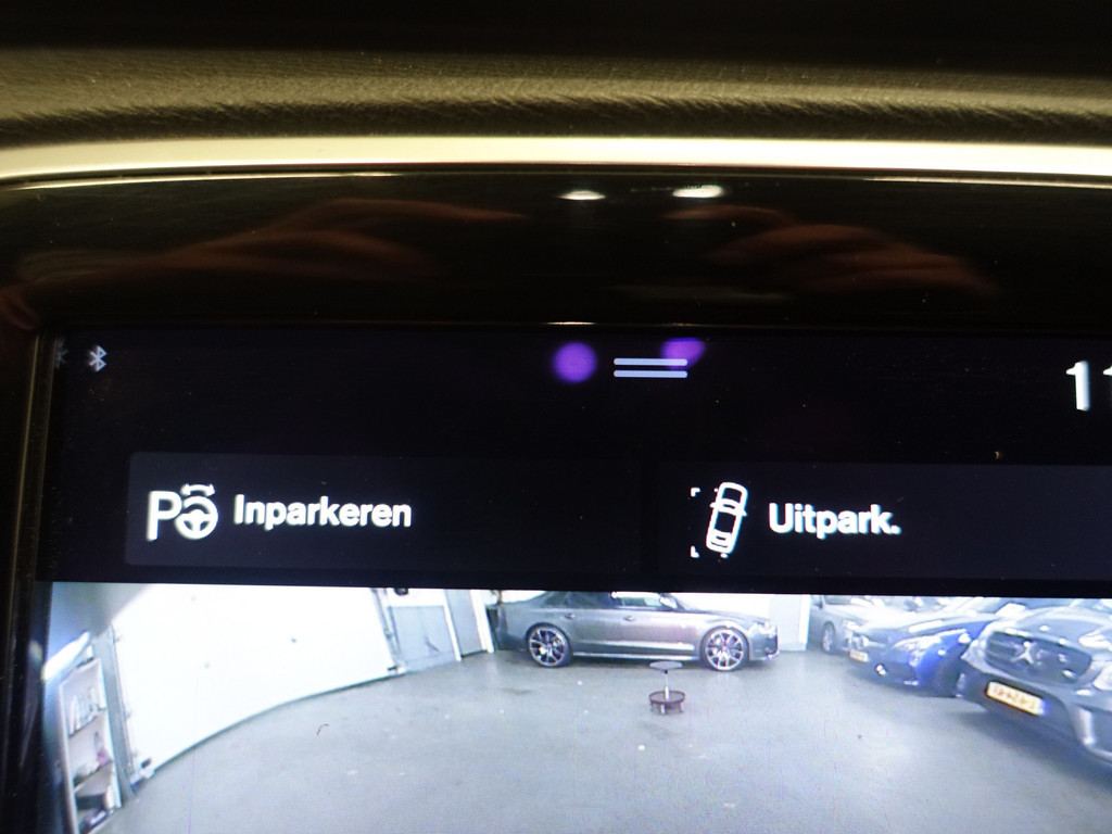 
Volvo XC90 2.0 D5 Euro 6 4WD R-Design Aut- 360 Camera, Xenon Led, Navi, Memory, Sport Leder, Grijs Kenteken vol									