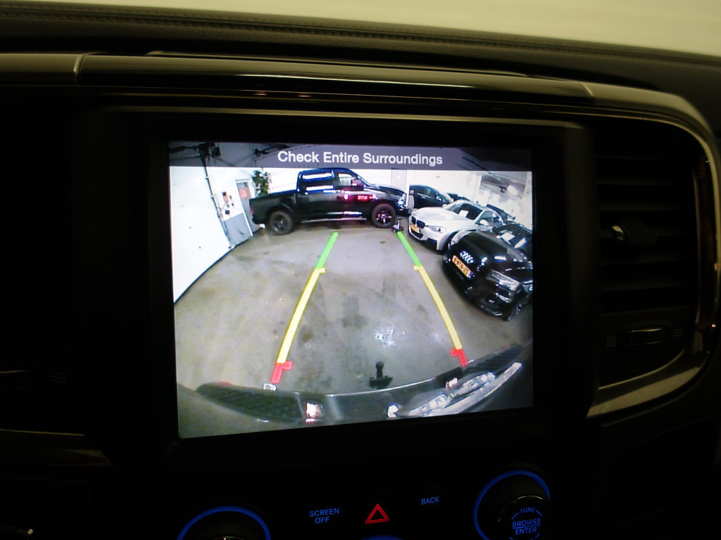 
Dodge Ram 1500 5.7 V8 4×4 Quad Cab 6’4 Laramie Aut- LPG G3, Schuifdak, Elek Verwarmd/Geventileerd Interieur, Alpine Audio, Camera vol									