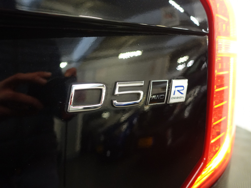 
Volvo XC90 2.0 D5 Euro 6 4WD R-Design Aut- 360 Camera, Xenon Led, Navi, Memory, Sport Leder, Grijs Kenteken vol									