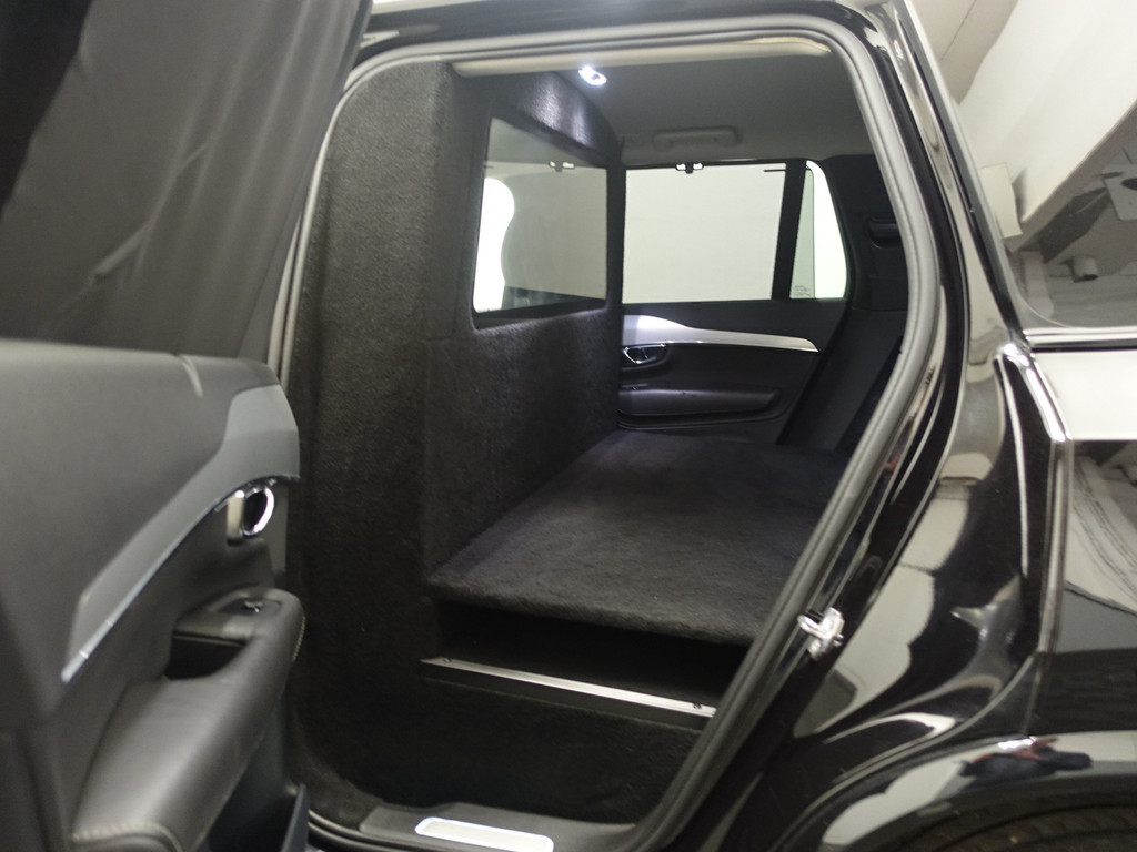 
Volvo XC90 2.0 D5 Euro 6 4WD R-Design Aut- 360 Camera, Xenon Led, Navi, Memory, Sport Leder, Grijs Kenteken vol									