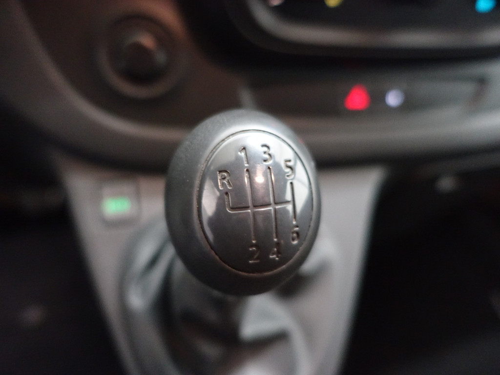 
Fiat Talento 1.6 MJ Euro 6 L2- 3 Pers, Ecc, Bluetooth Audio, Elek pakket, Grijs kenteken vol									