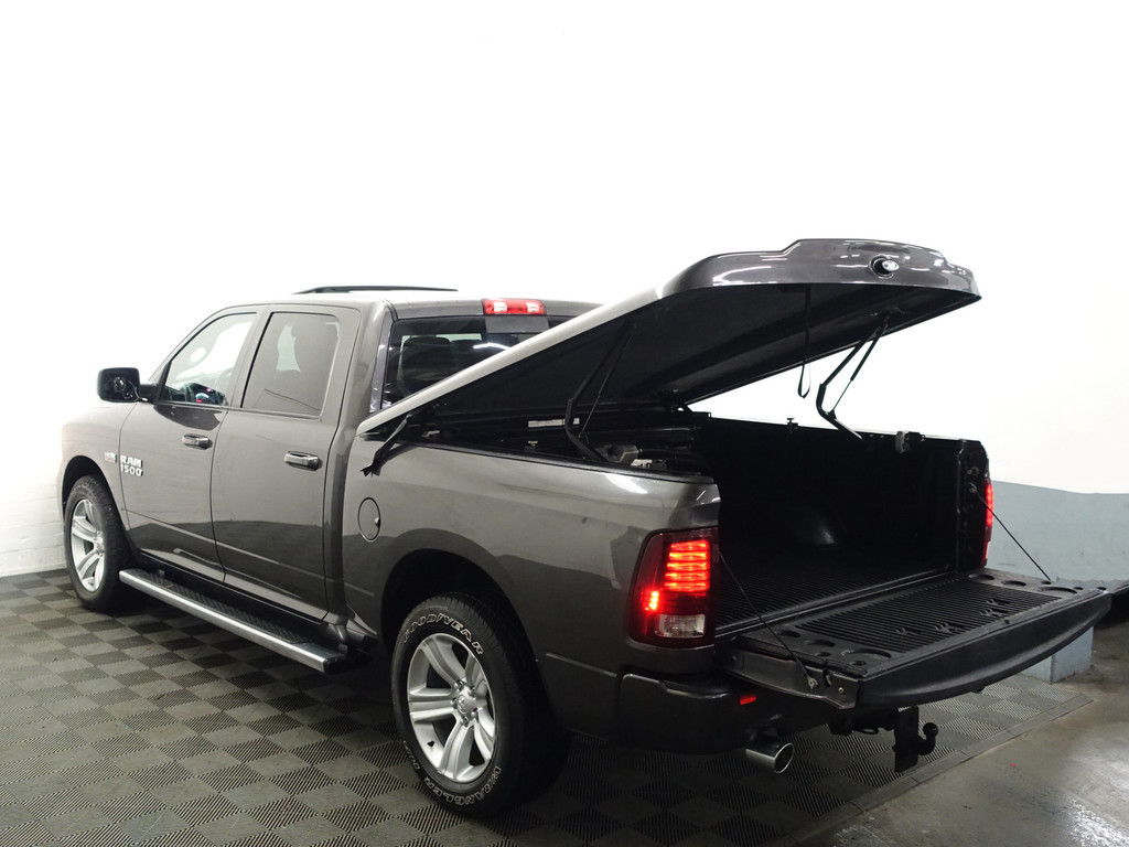 
Dodge Ram 1500 5.7 V8 4×4 Quad Cab 6’4 Laramie Aut- LPG G3, Schuifdak, Elek Verwarmd/Geventileerd Interieur, Alpine Audio, Camera vol									