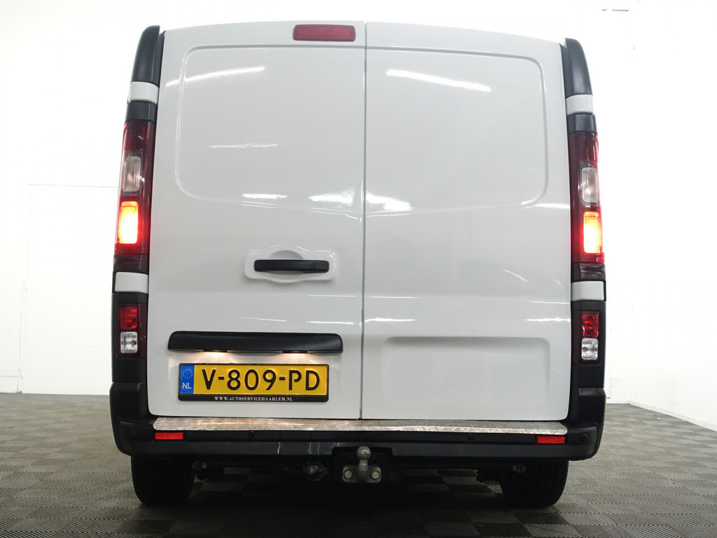 
Fiat Talento 1.6 MJ Euro 6 L2- 3 Pers, Ecc, Bluetooth Audio, Elek pakket, Grijs kenteken vol									