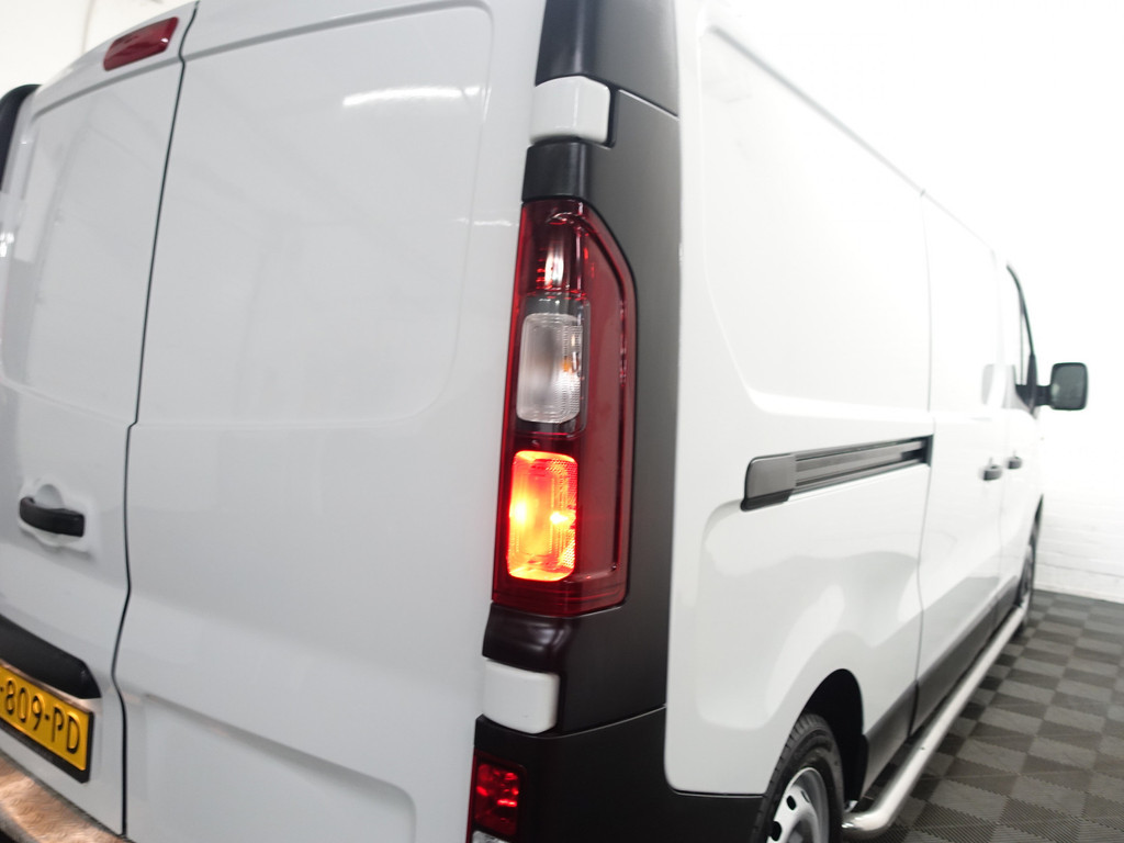 
Fiat Talento 1.6 MJ Euro 6 L2- 3 Pers, Ecc, Bluetooth Audio, Elek pakket, Grijs kenteken vol									