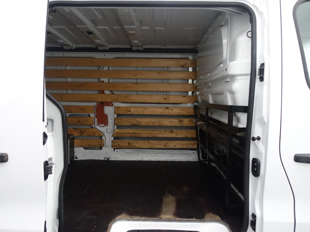 
Fiat Talento 1.6 MJ Euro 6 L2- 3 Pers, Ecc, Bluetooth Audio, Elek pakket, Grijs kenteken vol									