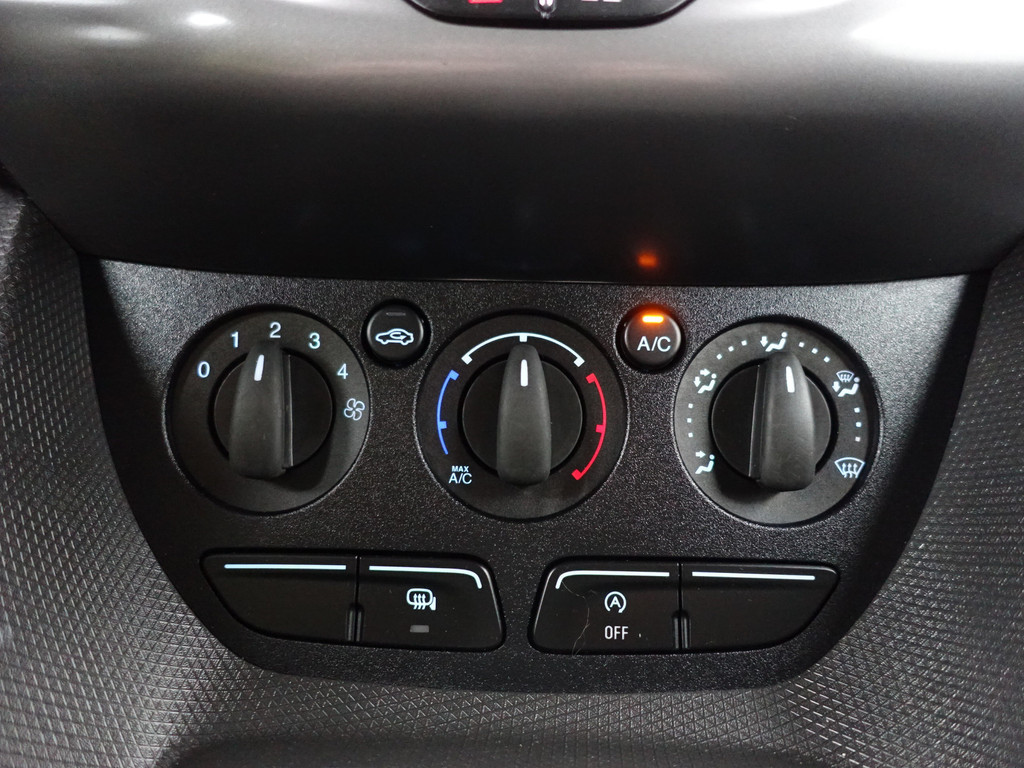 
Ford Transit Connect 1.5 TDCI Euro 6 L2 Trend Aut- 3 Pers, Camera, Navi, Cruise, Clima, Trekhaak, Park Assist vol									