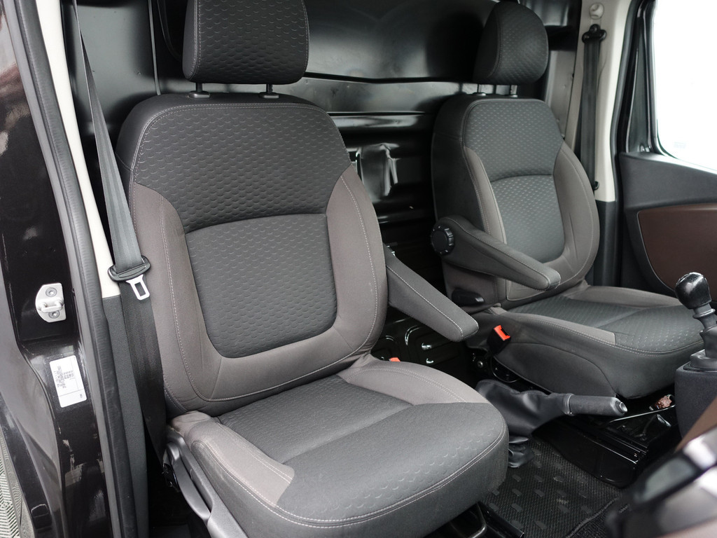 
Fiat Talento 1.6 MJ EcoJet Euro 6 L2 Sportline- 2x Schuifdeur, Camera, Navi, Sidebars, Clima, Cruise vol									