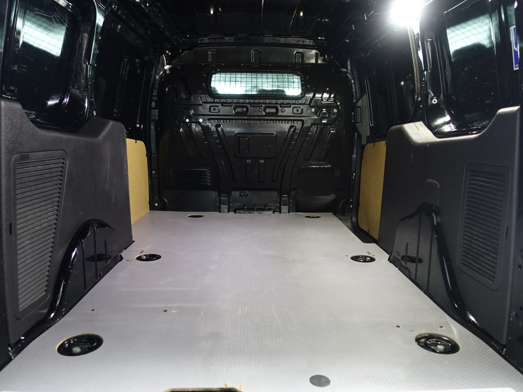 
Ford Transit Connect 1.6 TDCI L2 Sportline- 3 Pers, Stoelverwarming, Park Assist, Trekhaak, Cruise, Clima vol									