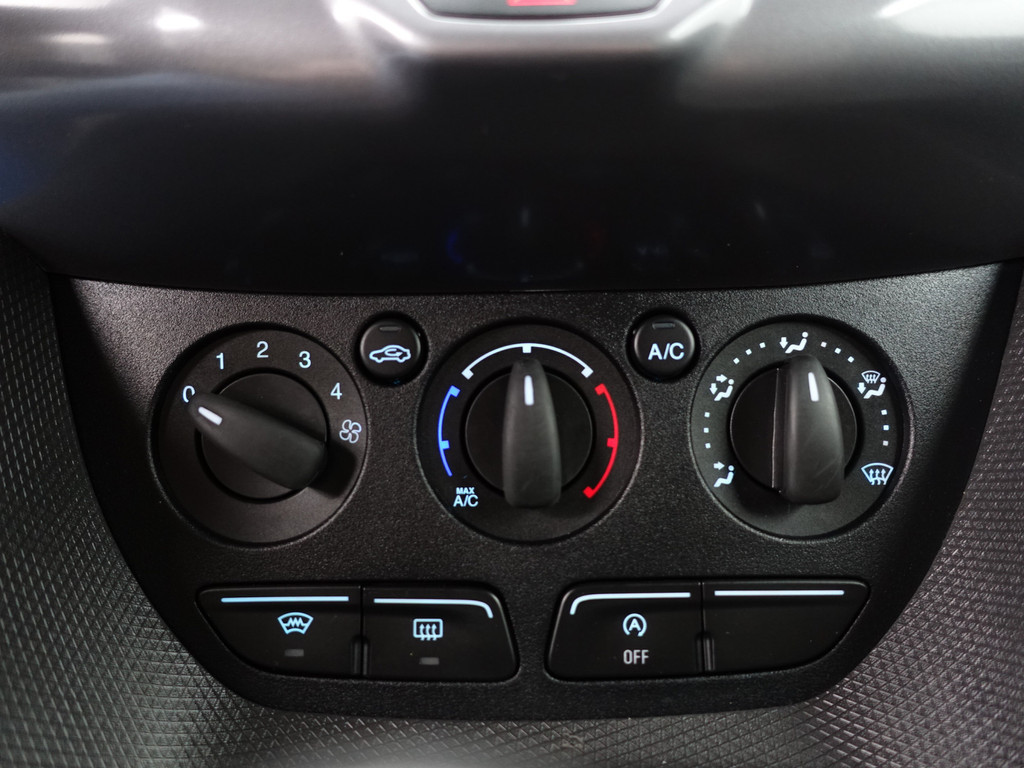 
Ford Transit Connect 1.6 TDCI L2 Sportline- 3 Pers, Stoelverwarming, Park Assist, Trekhaak, Cruise, Clima vol									