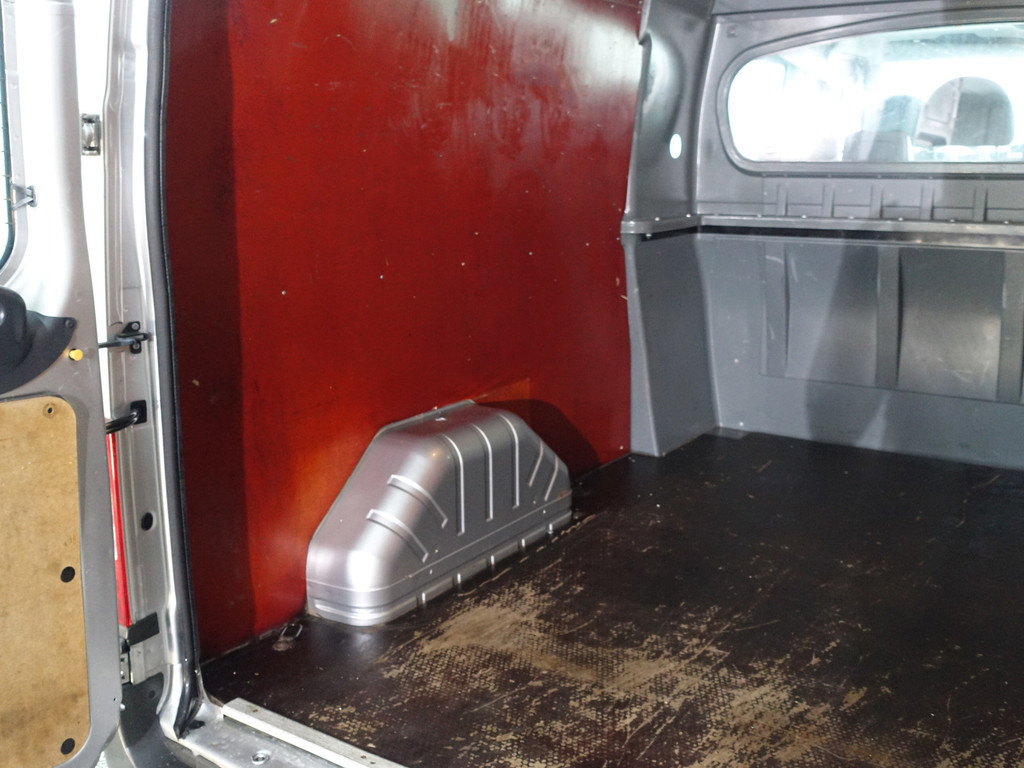 
Ford Transit 300L 2.2 TDCI- Dubbele Cabine, 5 Pers, Bluetooth Audio, Mf Stuur, Cruise, Clima vol									