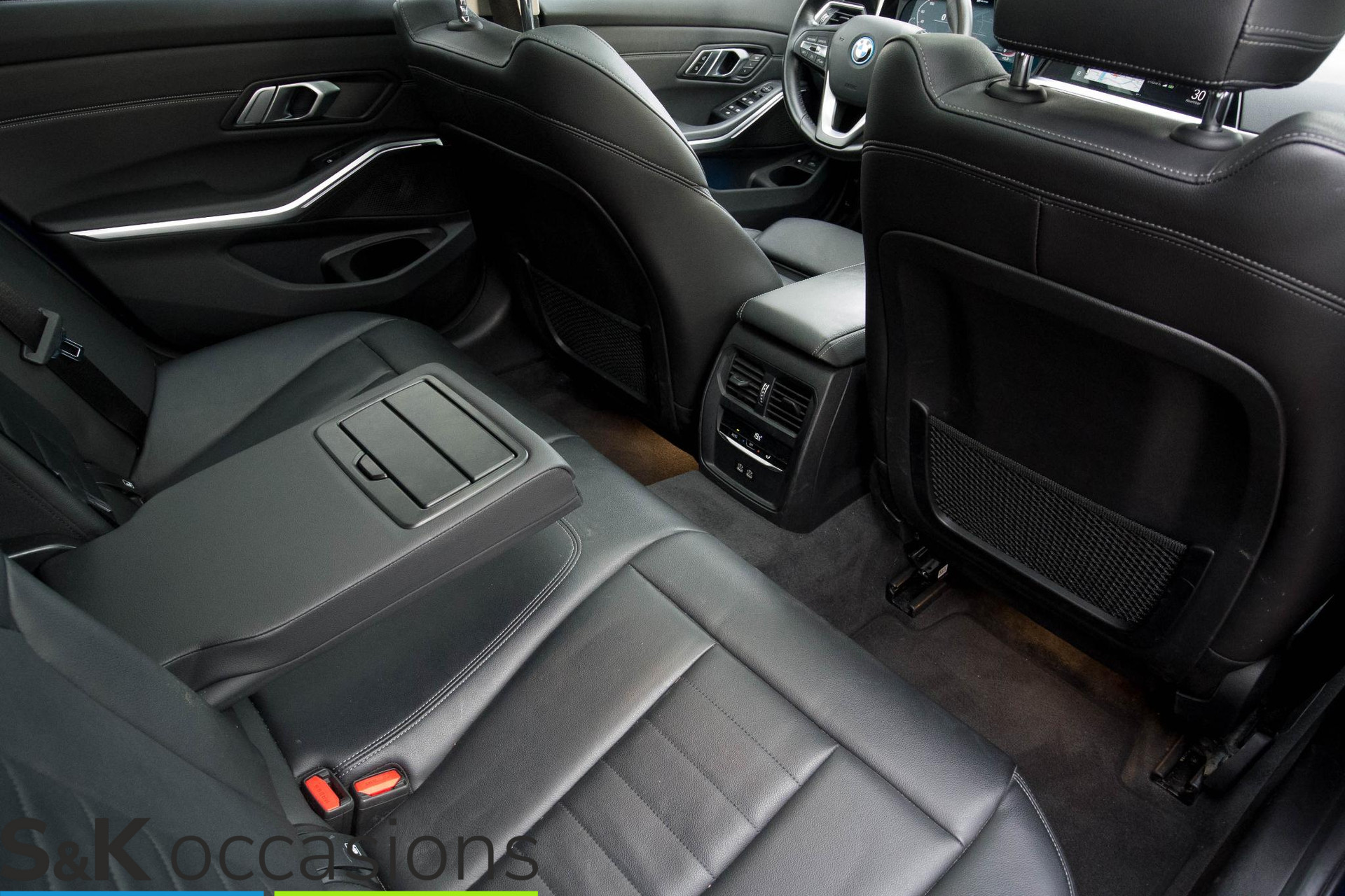 
								BMW 3 Serie Touring 330e xDrive Pano Led Leder vol									