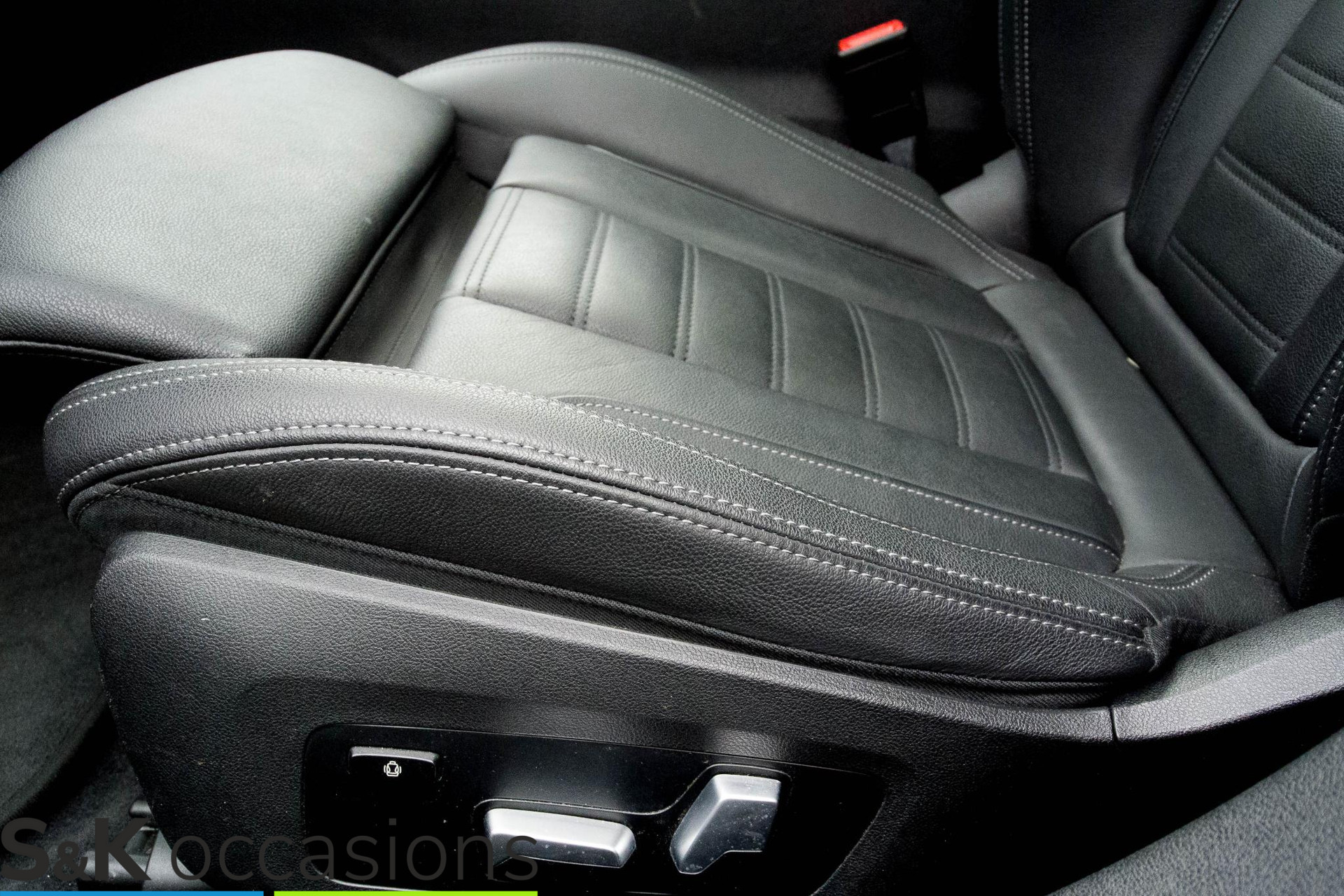 
								BMW 3 Serie Touring 330e xDrive Pano Led Leder vol									