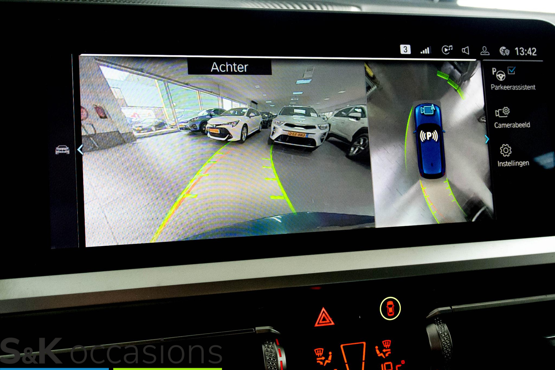 
								BMW 3 Serie Touring 330e xDrive Pano Led Leder vol									