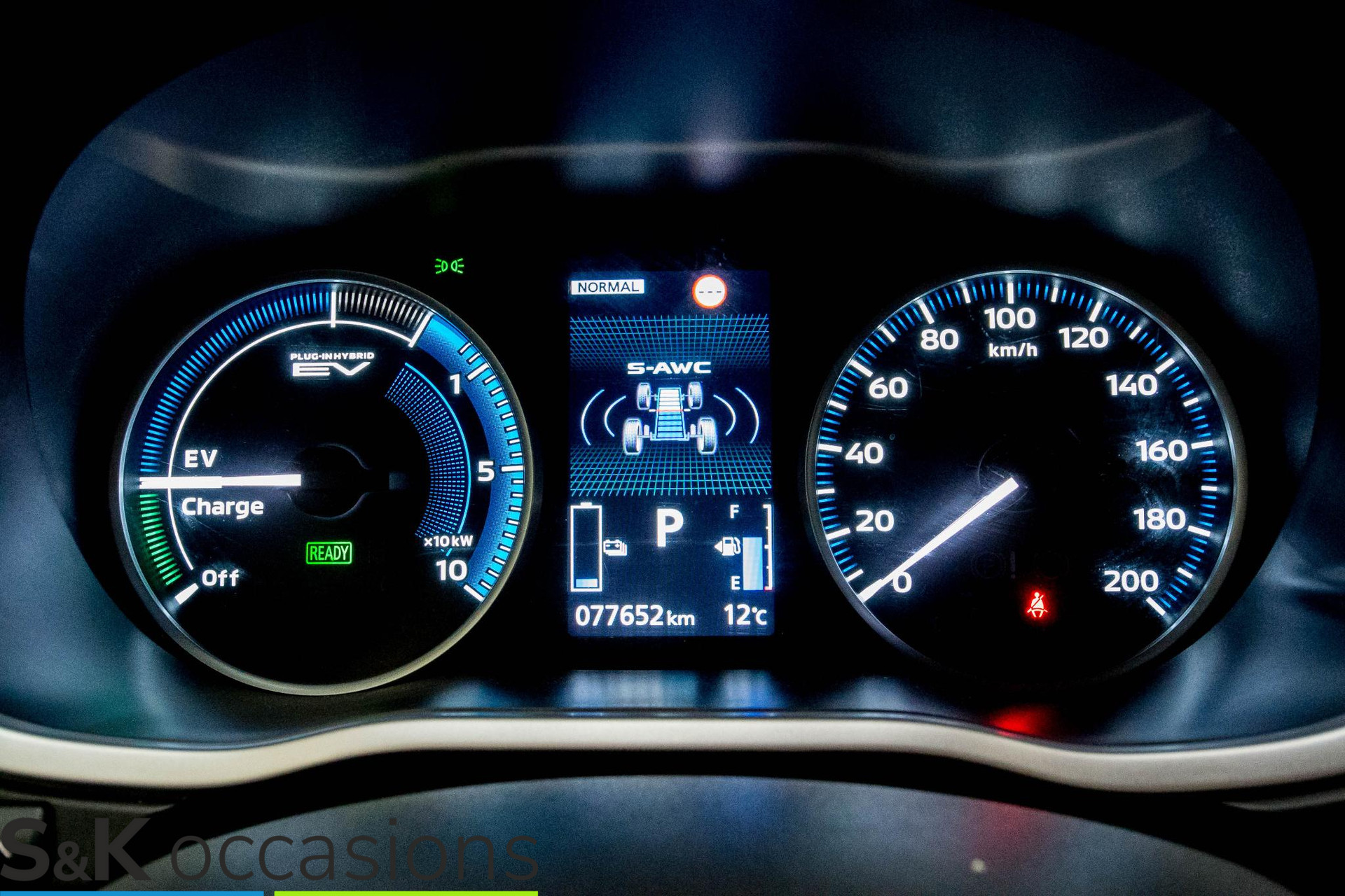 
Mitsubishi Eclipse Cross 2.4 PHEV Keyless Cruise PDC+Camera vol									