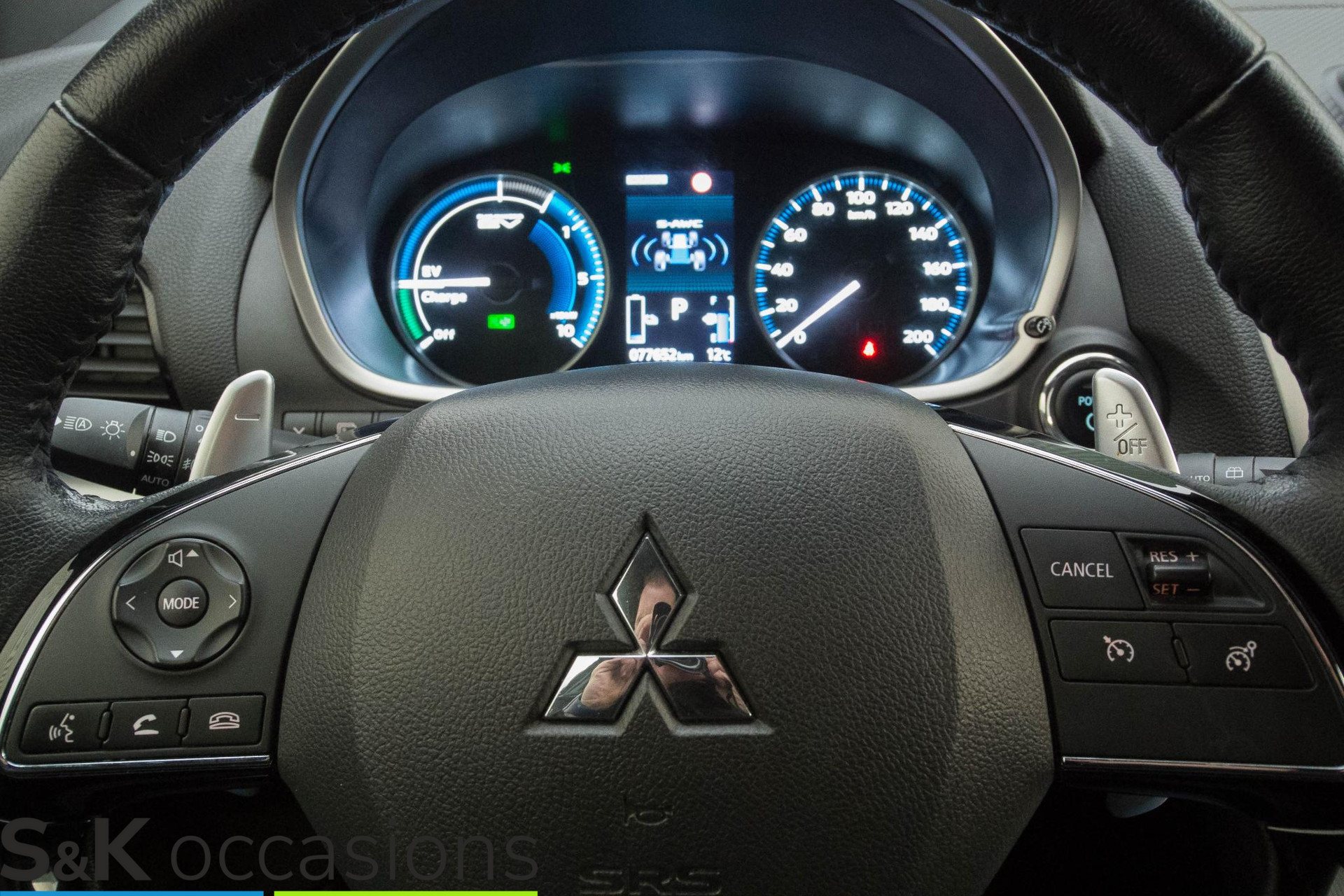 
Mitsubishi Eclipse Cross 2.4 PHEV Keyless Cruise PDC+Camera vol									