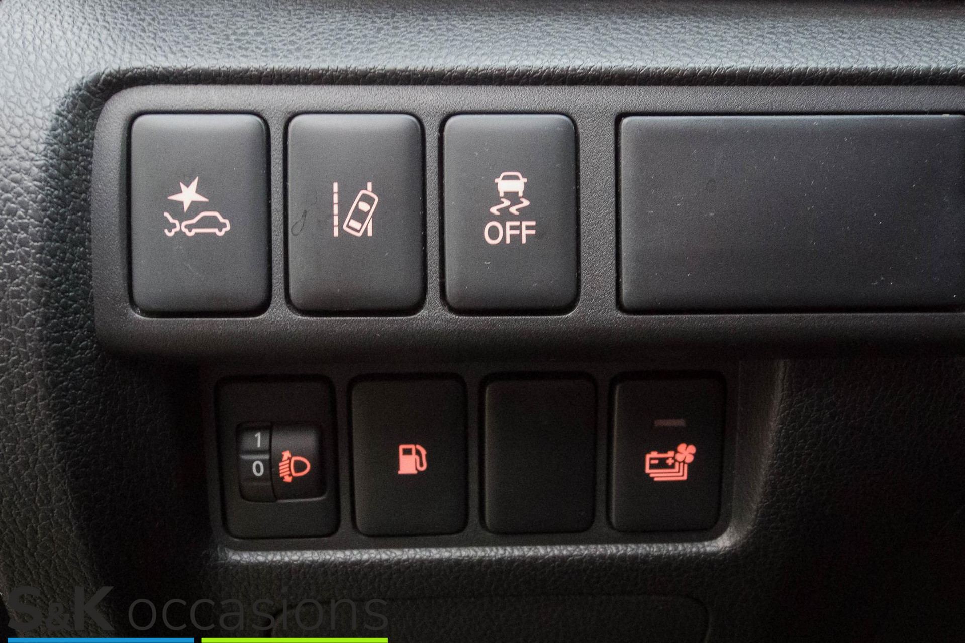 
Mitsubishi Eclipse Cross 2.4 PHEV Keyless Cruise PDC+Camera vol									