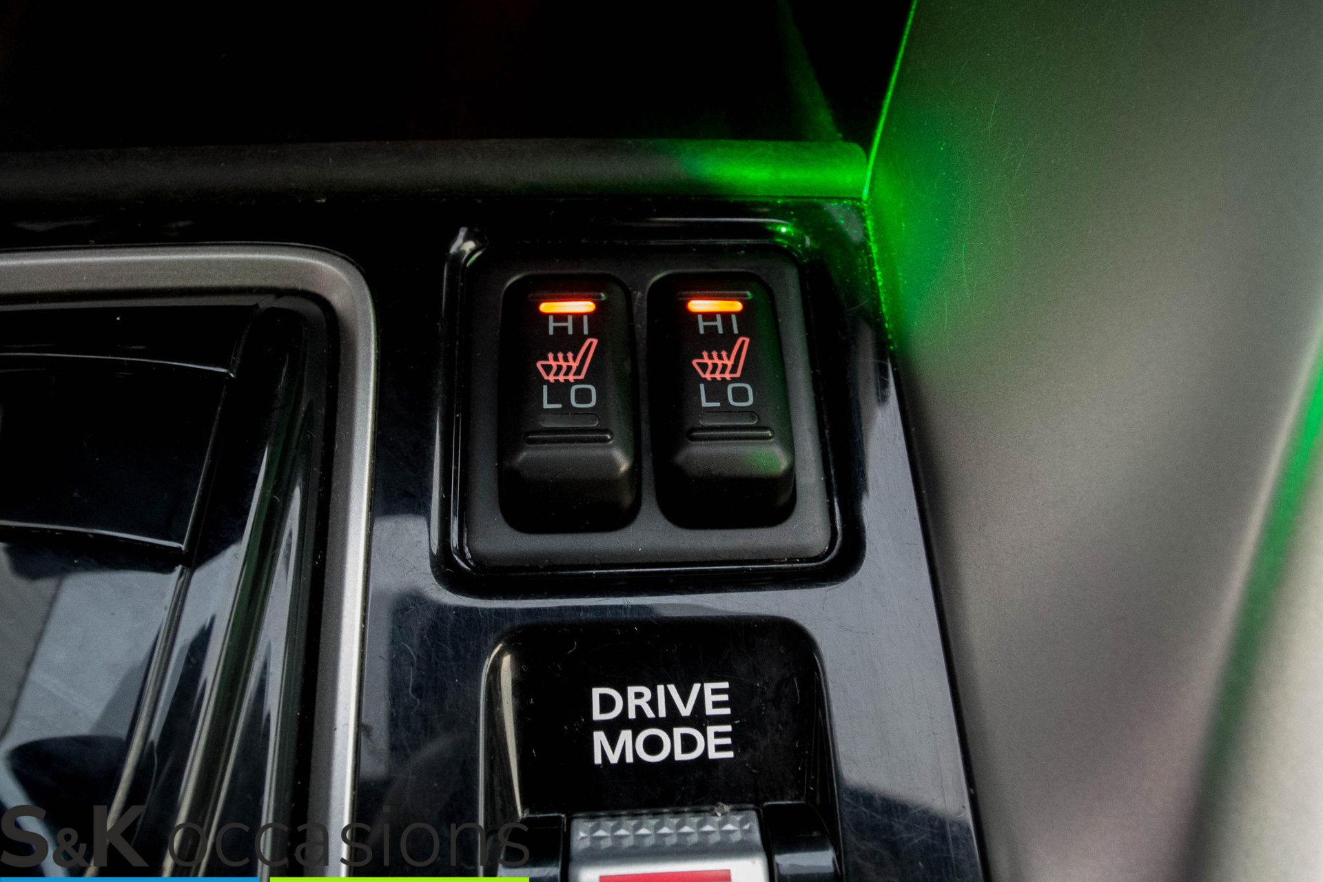 
Mitsubishi Eclipse Cross 2.4 PHEV Keyless Cruise PDC+Camera vol									