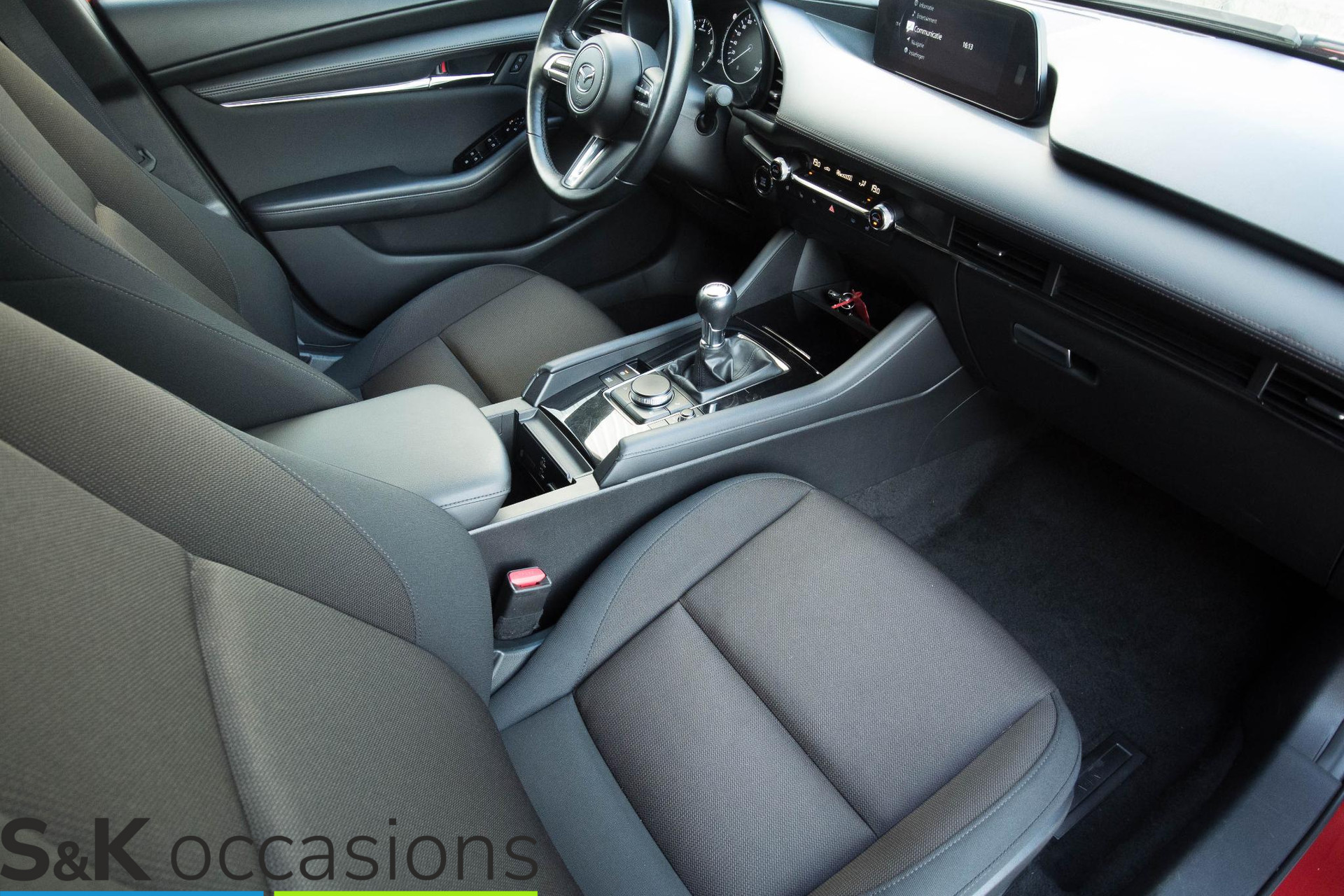 
								Mazda 3 2.0 e-SkyActiv-G M Hybrid 122 Luxury vol									