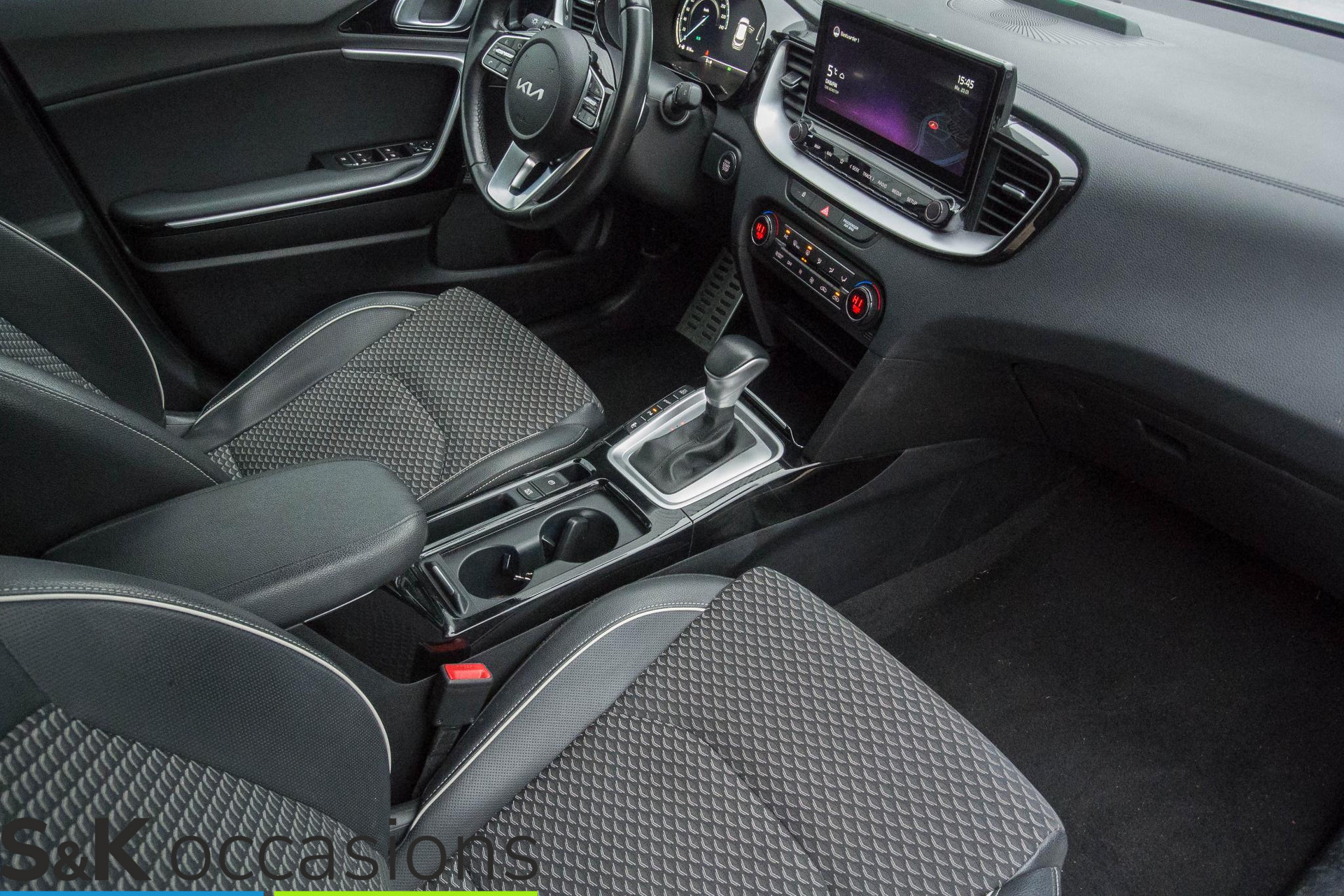
								Kia Xceed 1.6 GDi PHEV ExecutiveLine Pano NAVI vol									