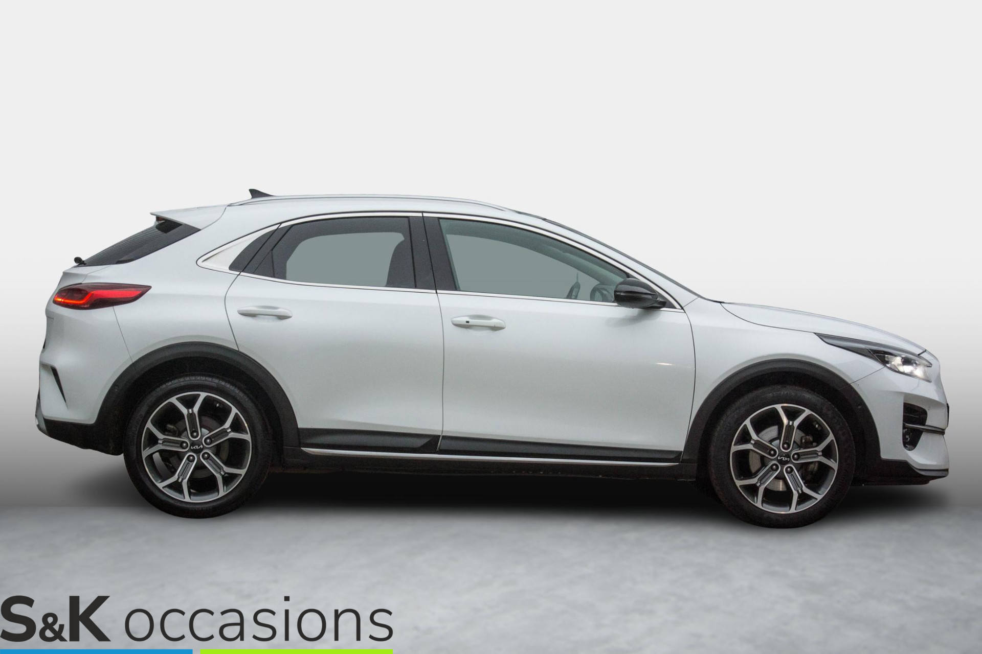 
								Kia Xceed 1.6 GDi PHEV ExecutiveLine Pano NAVI vol									
