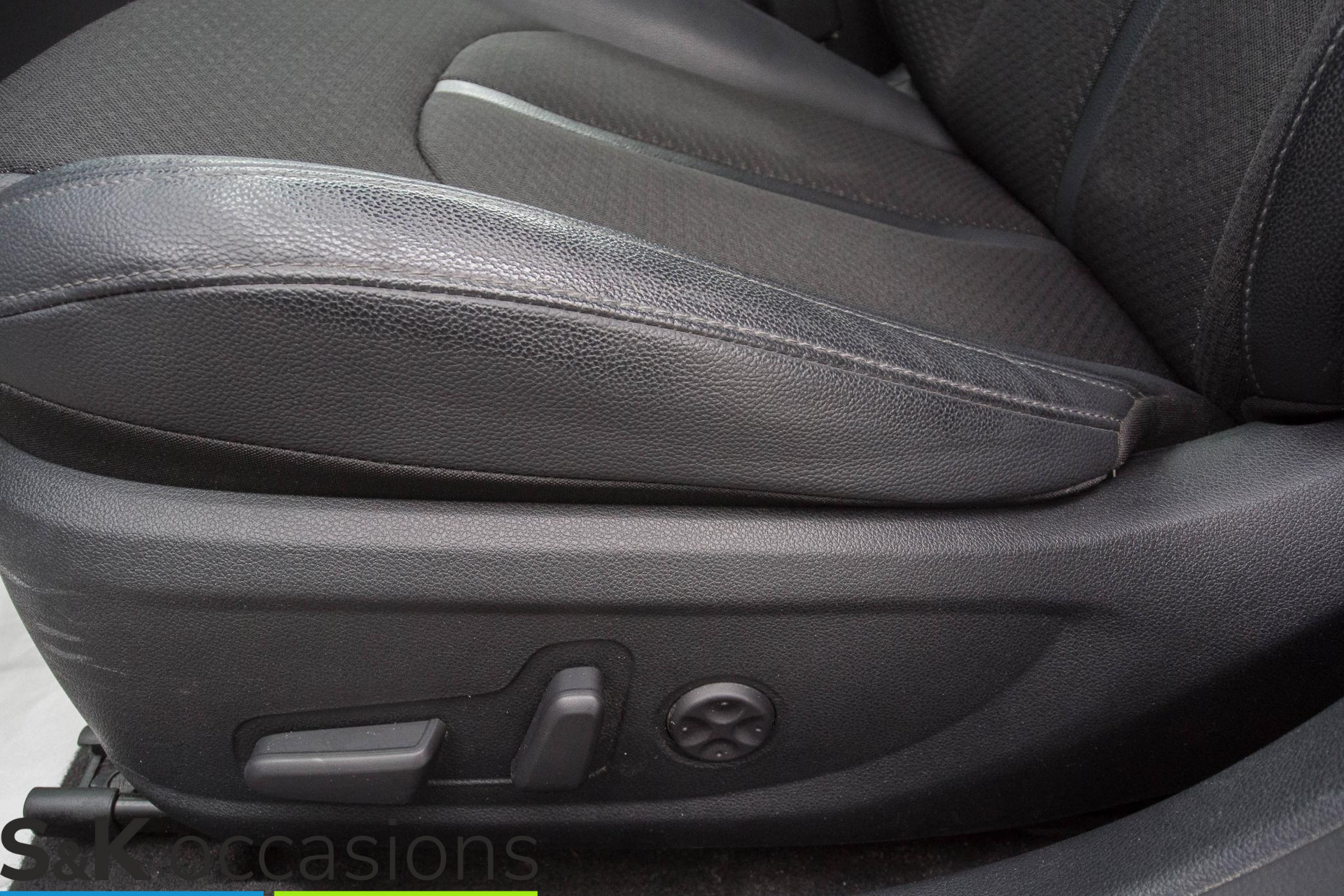 
								Kia Optima Sportswagon 2.0 GDI PHEV Trekhaak Navi 360 view vol									