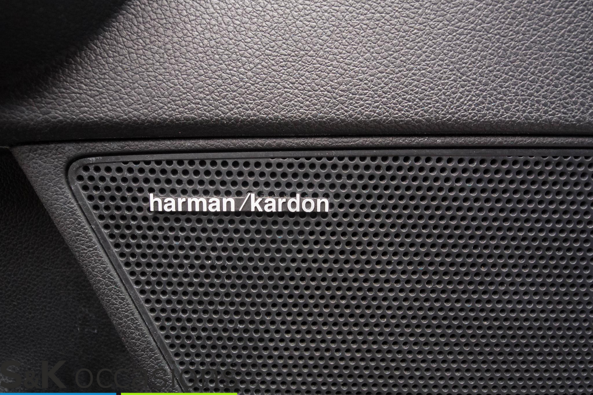 
								Kia Optima Sportswagon 2.0 GDI PHEV Trekhaak Navi 360 view vol									
