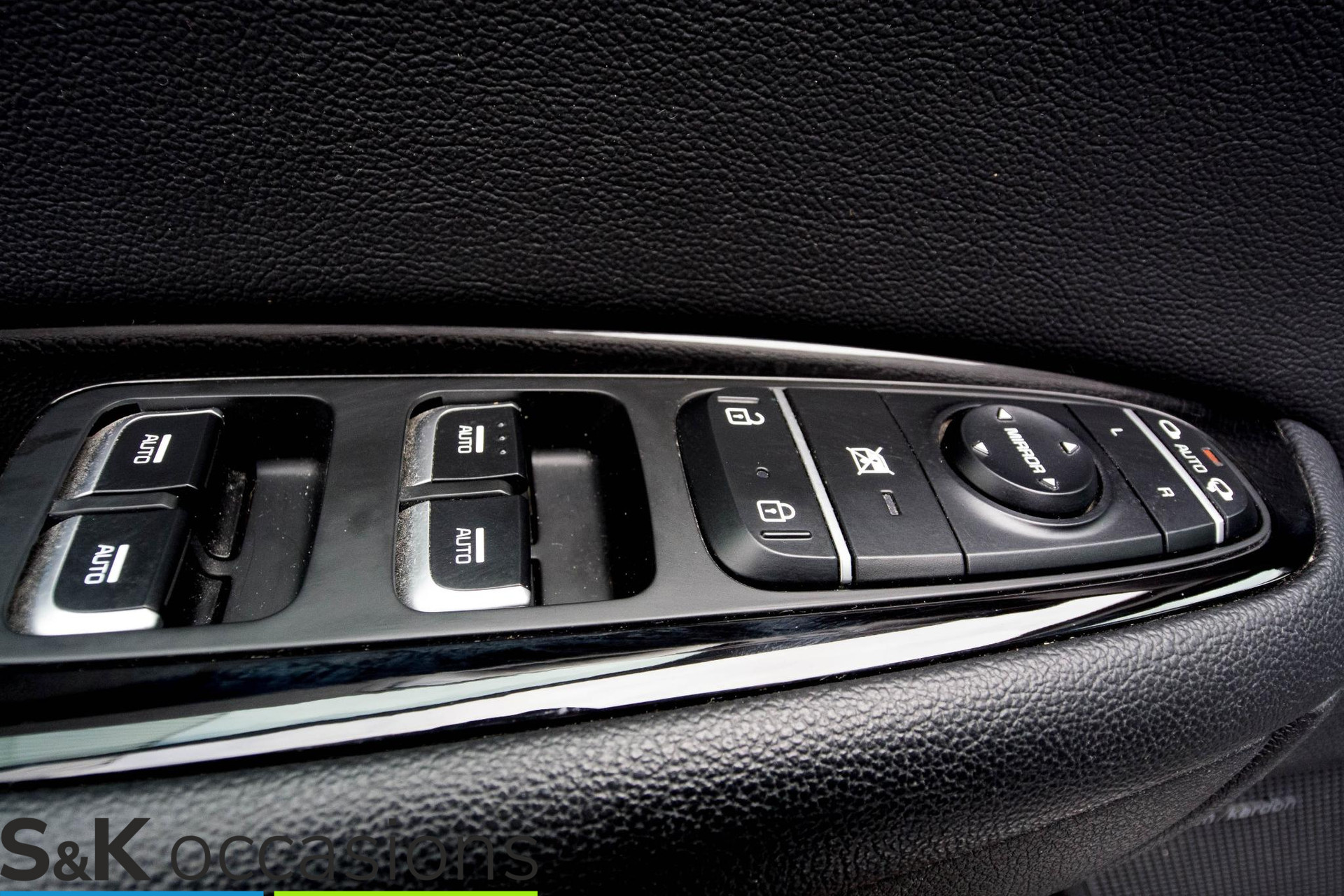 
								Kia Optima Sportswagon 2.0 GDI PHEV Trekhaak Navi 360 view vol									