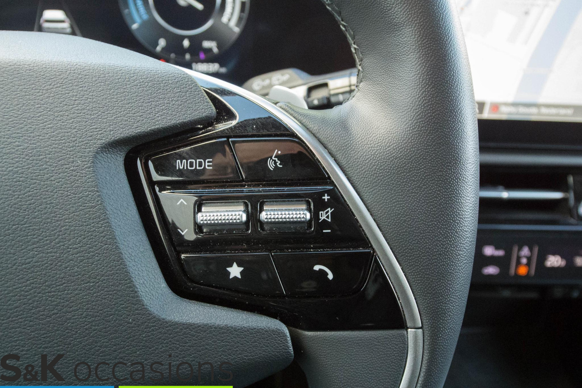 
Kia Niro EV ExecutiveLine 64.8 kWh Leder 18.000km vol									