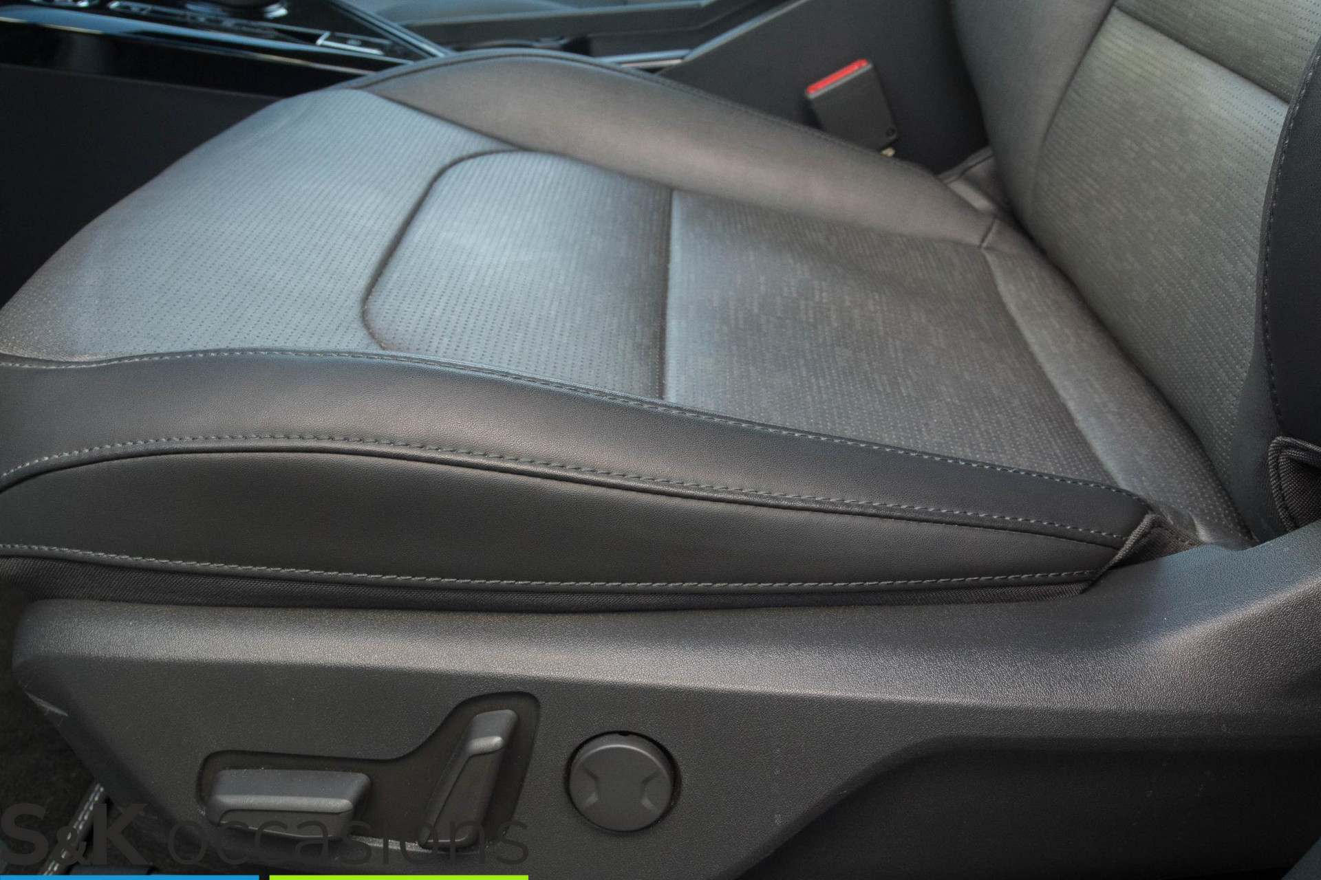 
Kia Niro EV ExecutiveLine 64.8 kWh Leder 18.000km vol									