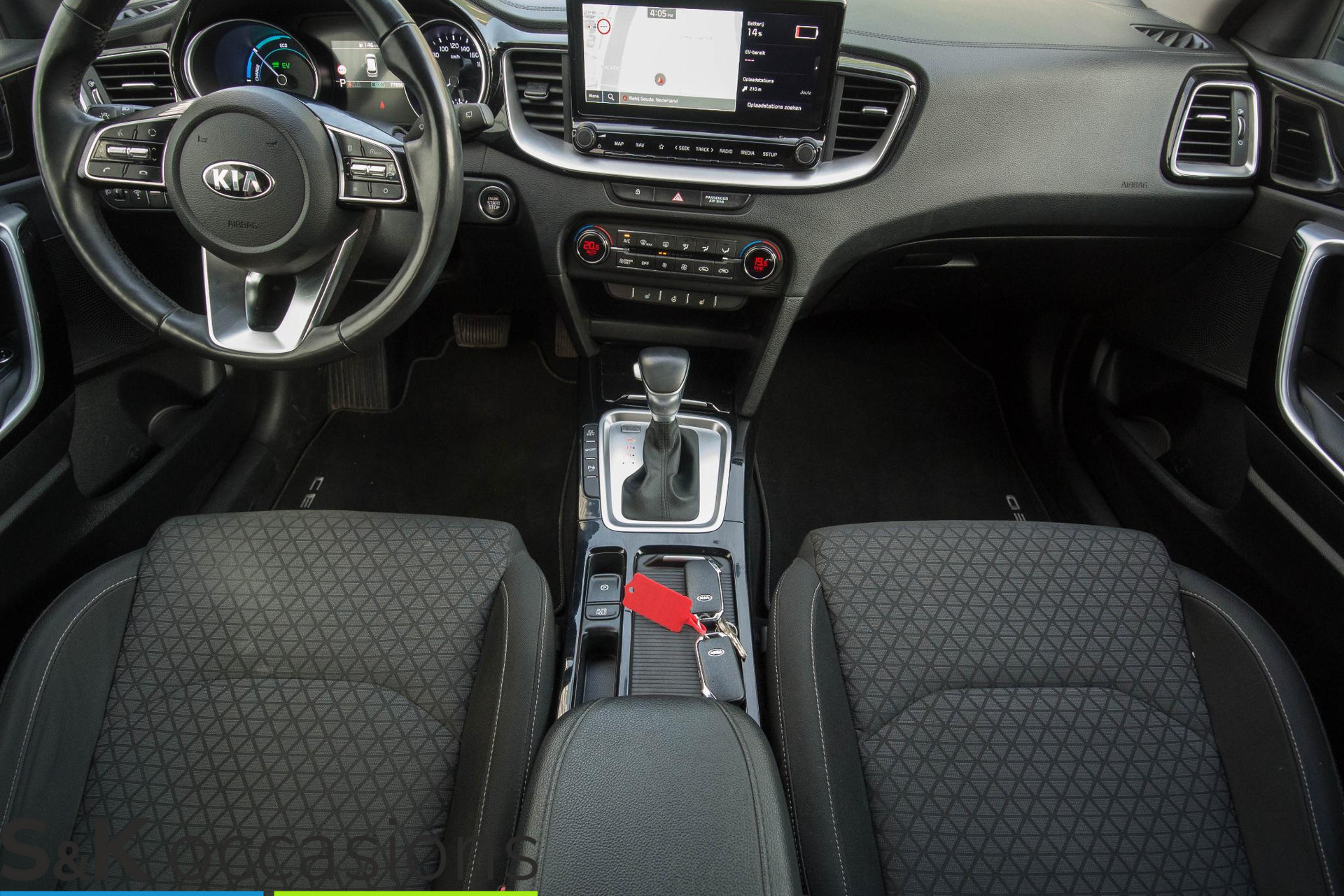 
								Kia Ceed Sportswagon 1.6 GDI PHEV 100% dealer onderhouden trekhaak vol									