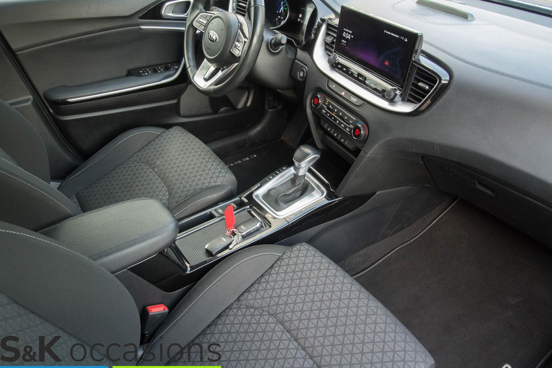 
								Kia Ceed Sportswagon 1.6 GDI PHEV 100% dealer onderhouden trekhaak vol									