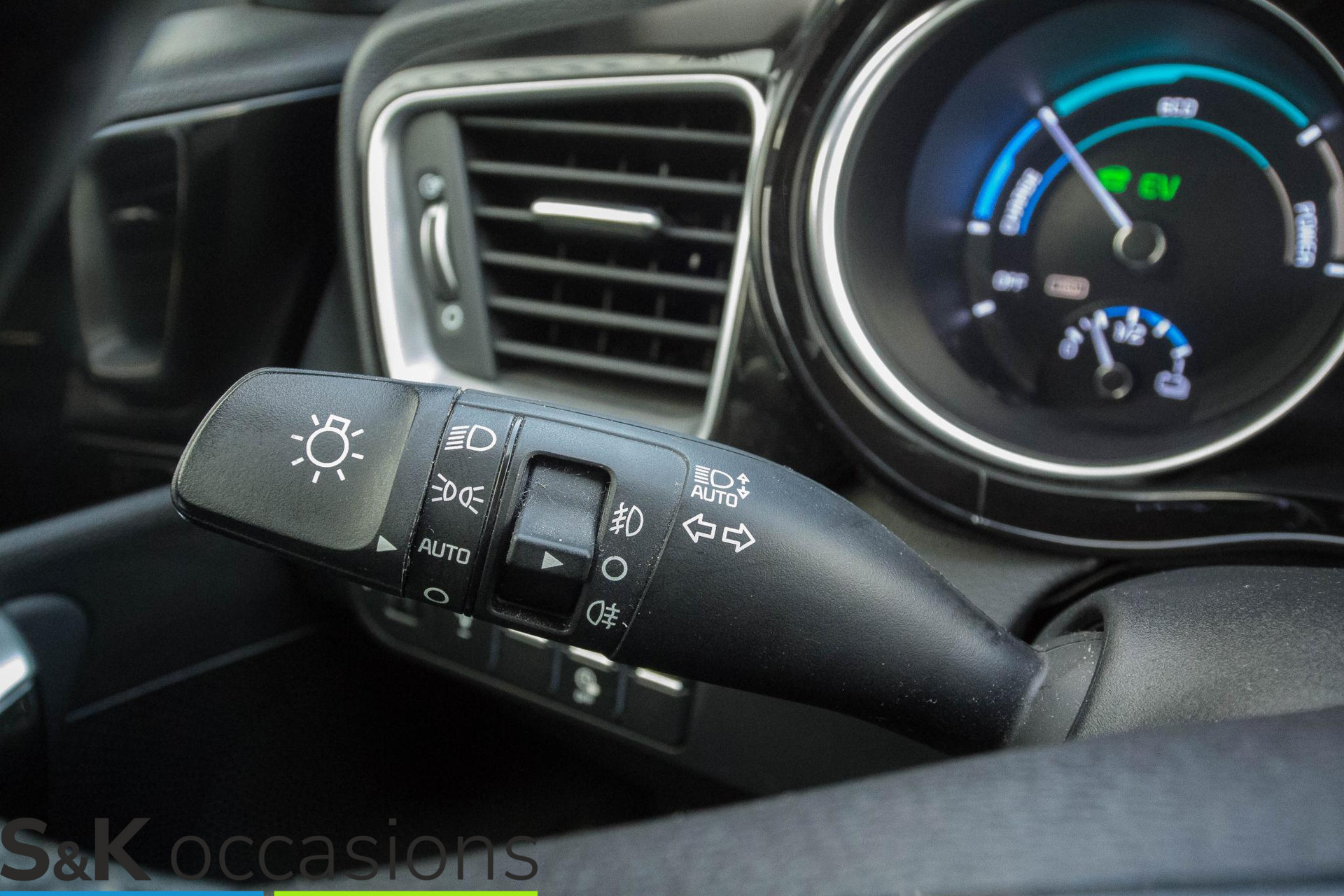 
								Kia Ceed Sportswagon 1.6 GDI PHEV 100% dealer onderhouden trekhaak vol									