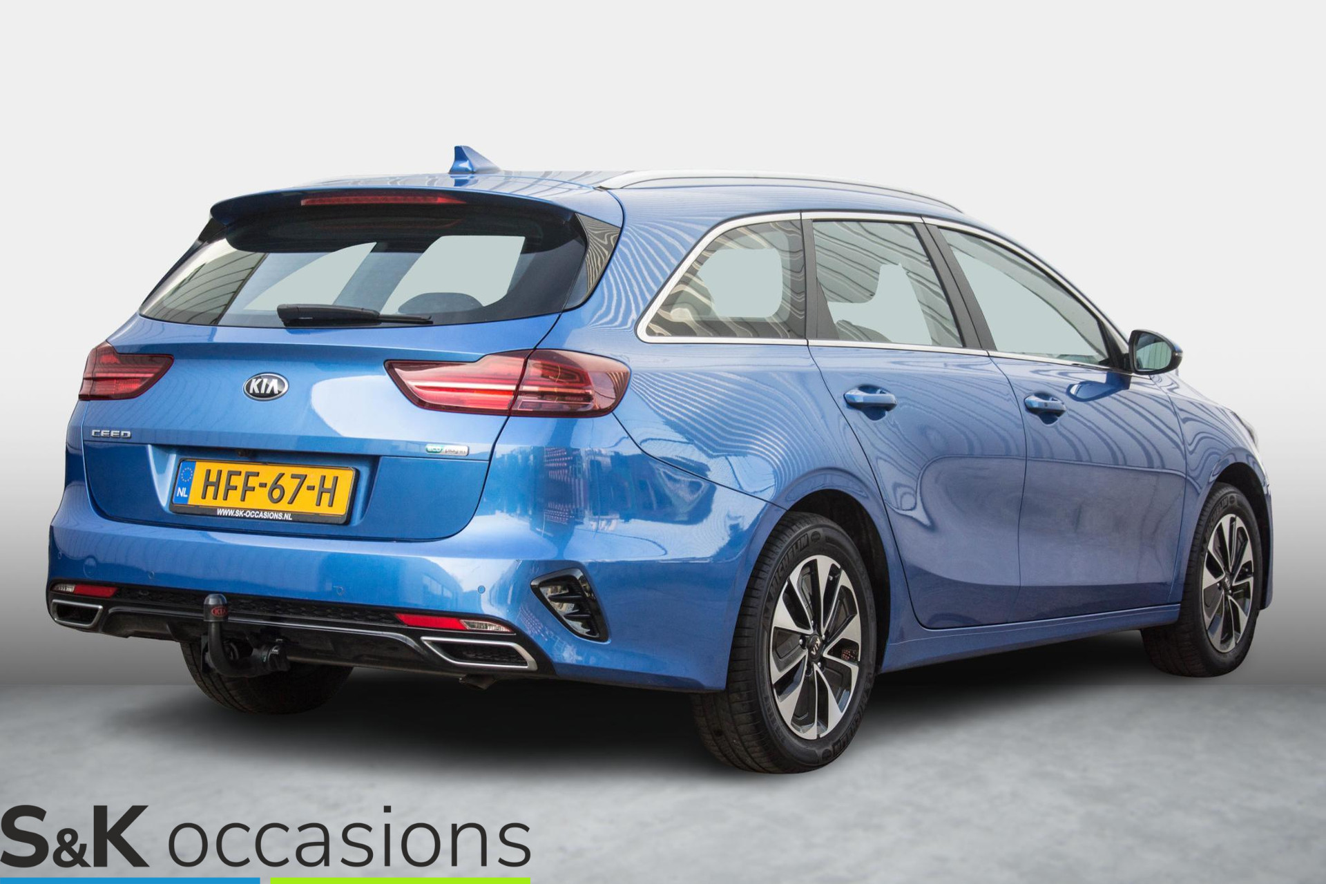 
								Kia Ceed Sportswagon 1.6 GDI PHEV 100% dealer onderhouden trekhaak vol									