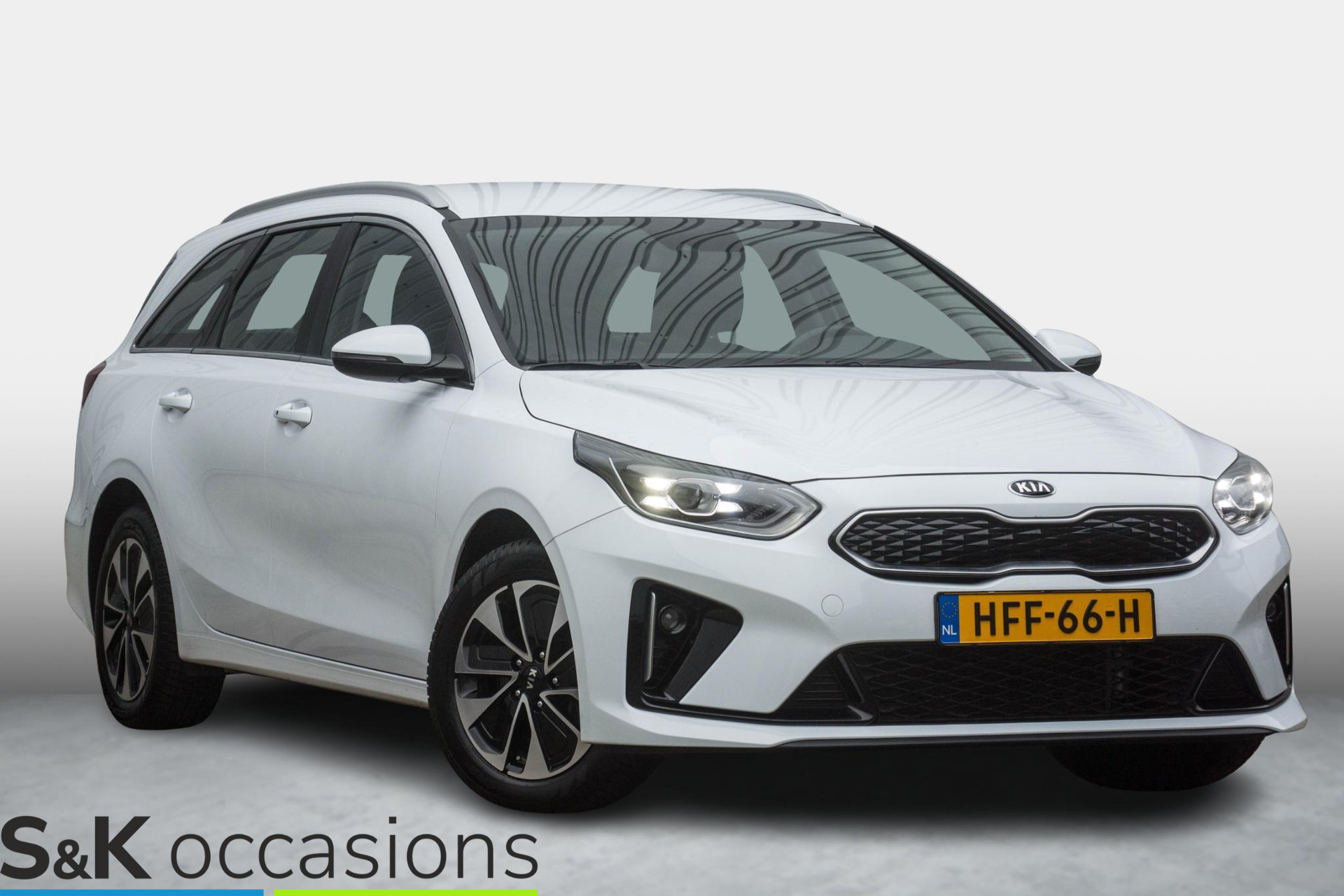 
								Kia Ceed Sportswagon 1.6 GDI PHEV 100% dealer onderhouden vol									