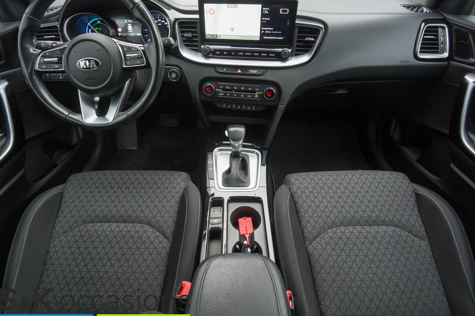 
								Kia Ceed Sportswagon 1.6 GDI PHEV 100% dealer onderhouden vol									