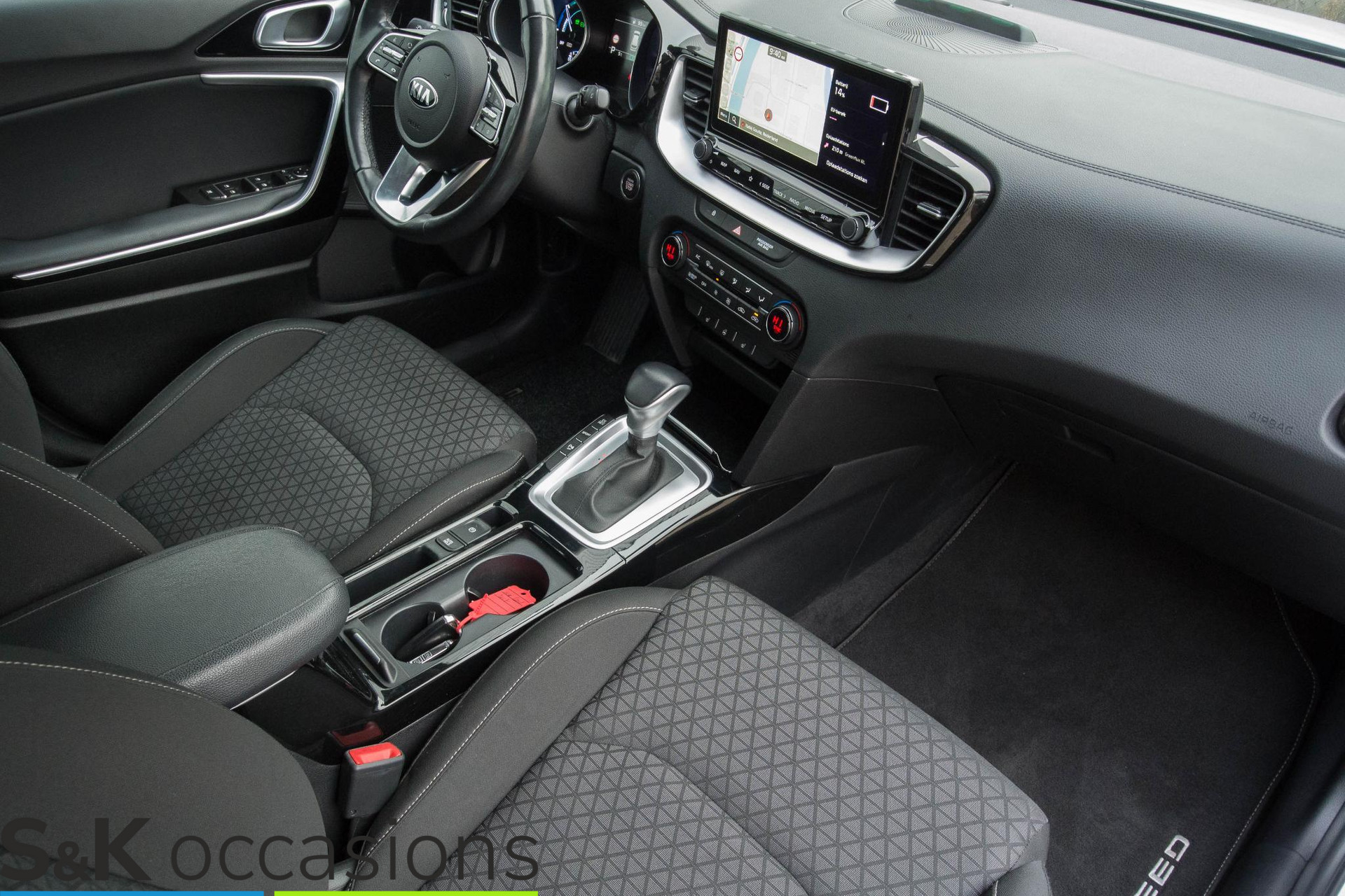 
								Kia Ceed Sportswagon 1.6 GDI PHEV 100% dealer onderhouden vol									