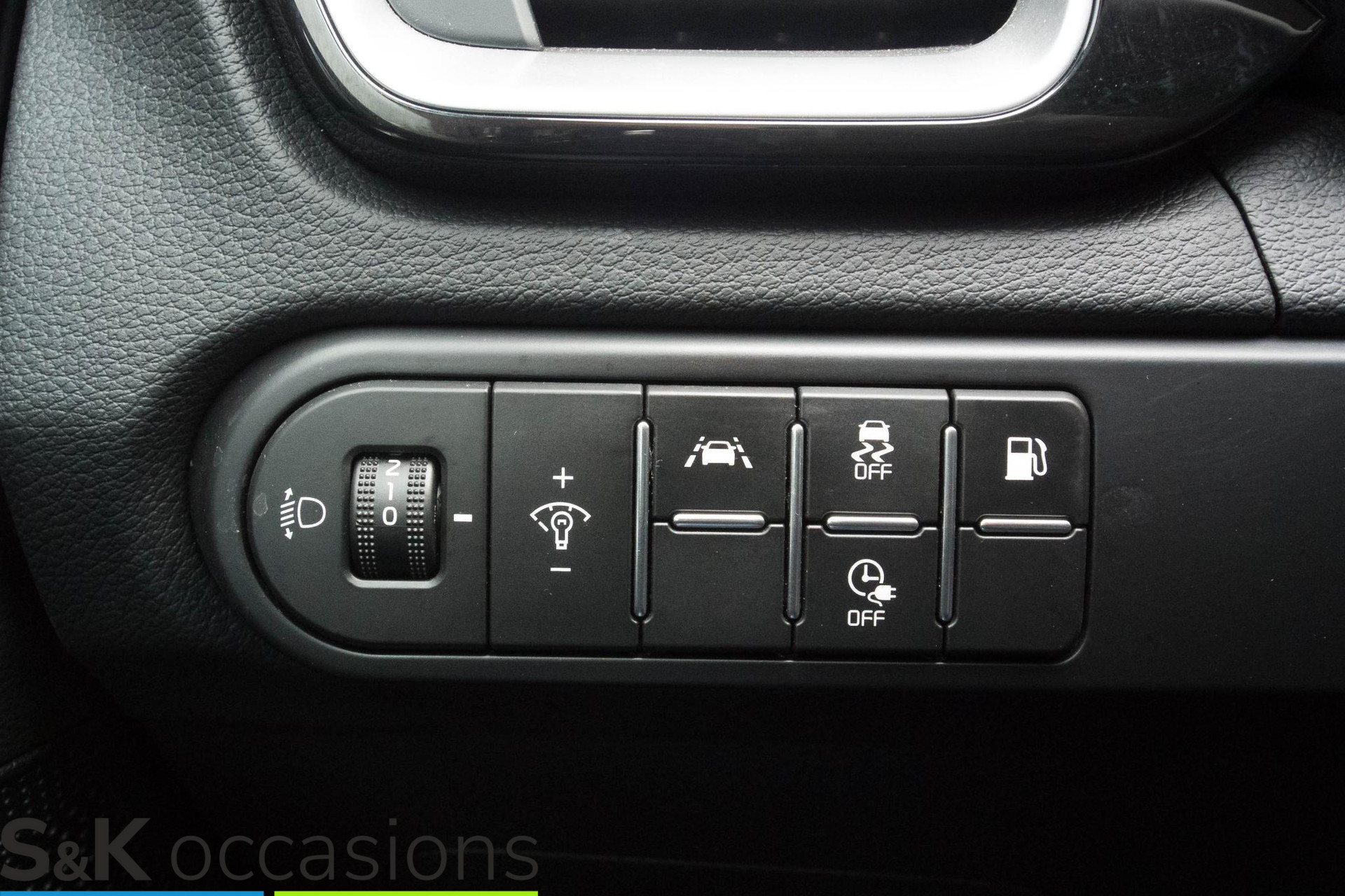 
								Kia Ceed Sportswagon 1.6 GDI PHEV 100% dealer onderhouden vol									