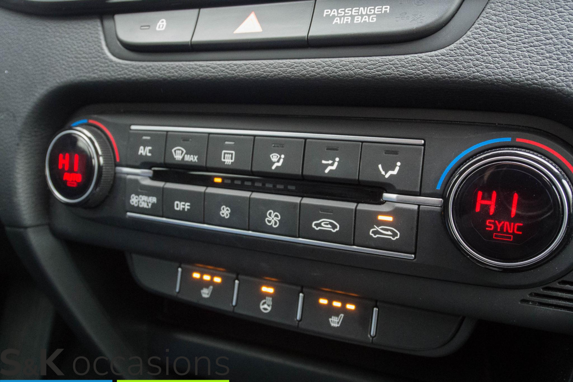 
								Kia Ceed Sportswagon 1.6 GDI PHEV 100% dealer onderhouden vol									