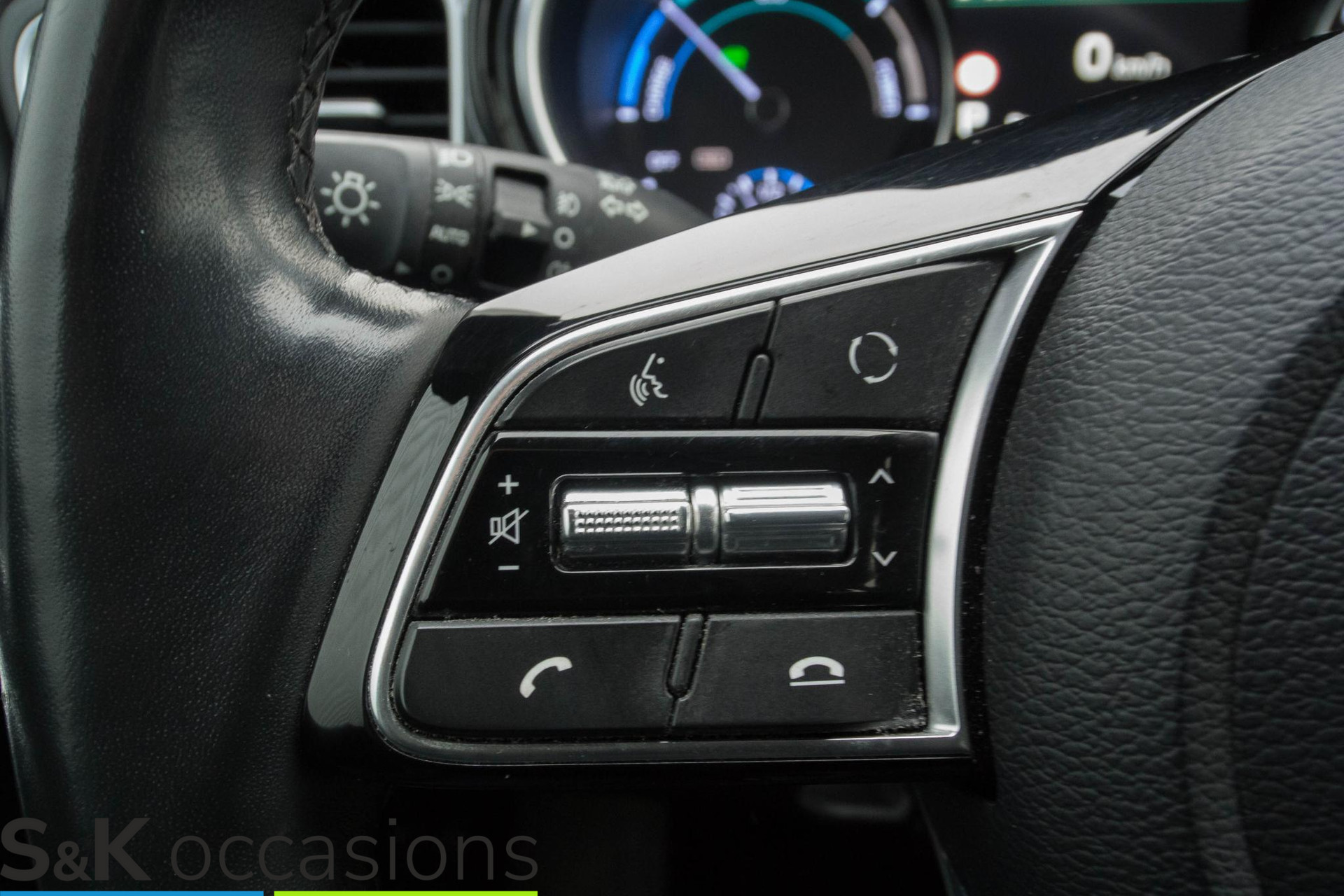 
								Kia Ceed Sportswagon 1.6 GDI PHEV 100% dealer onderhouden vol									