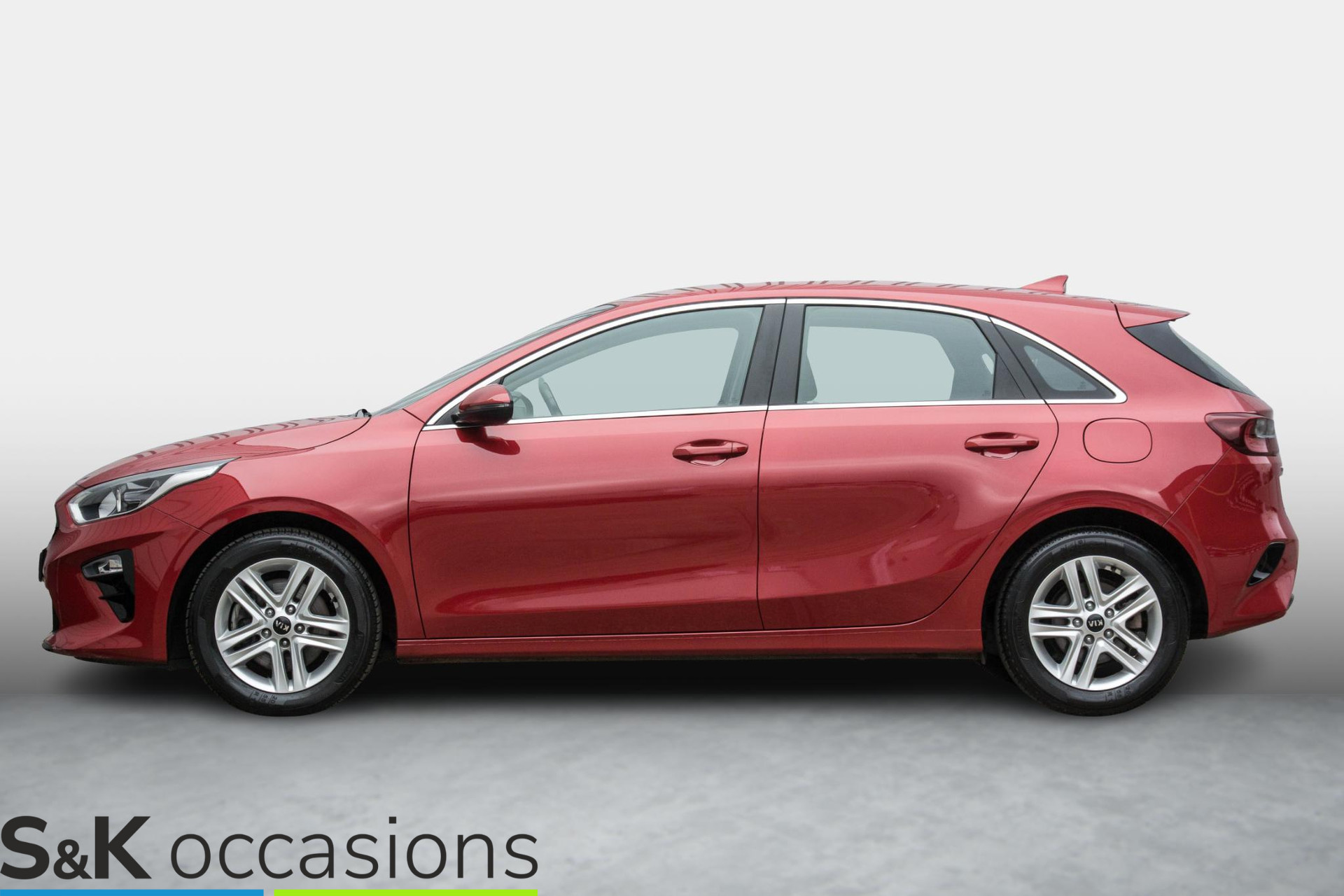 
Kia Ceed 1.0 T-GDi DynamicLine Cruise PDC NAVI vol									