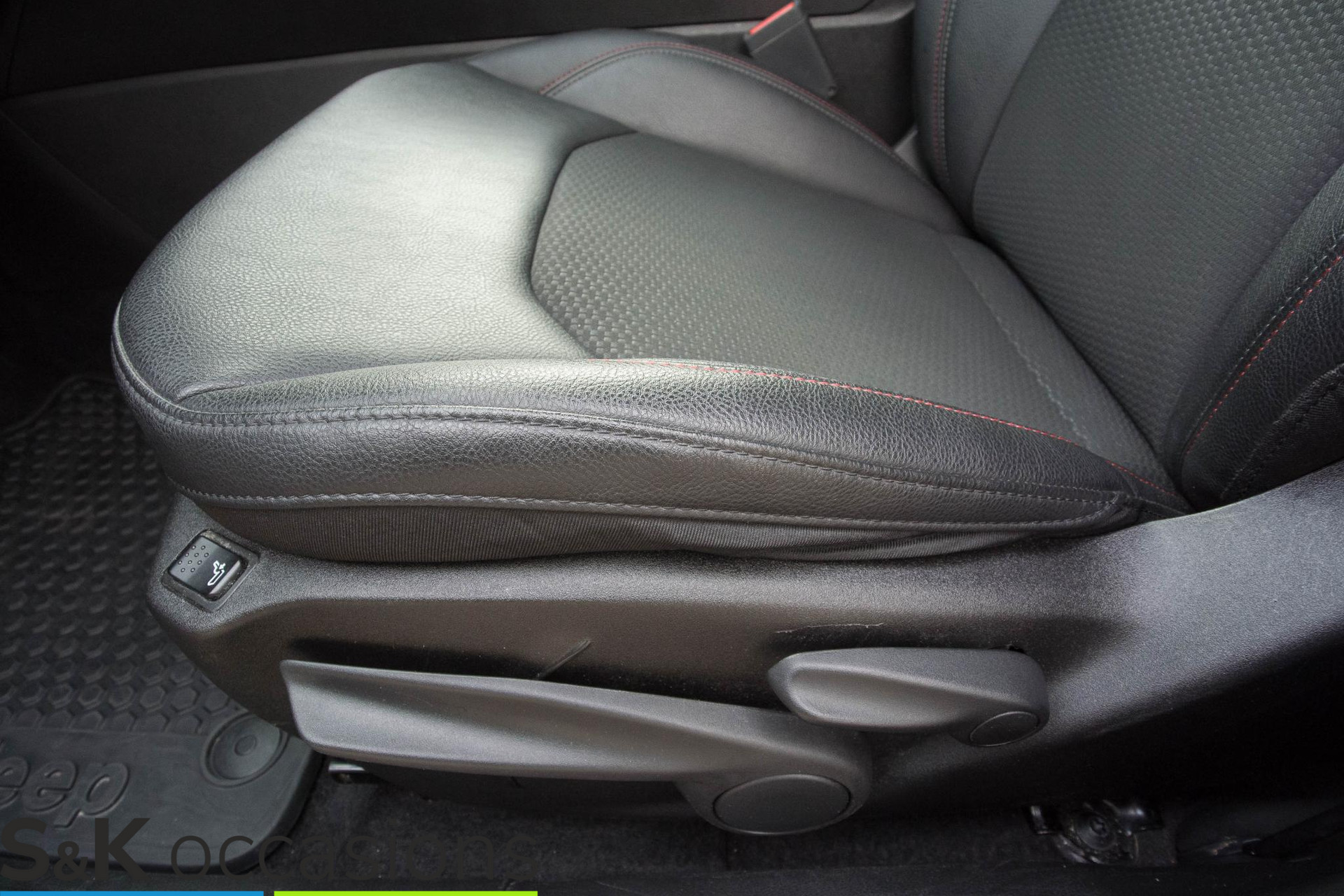 
Jeep Compass 4xe 240 Plug-in Hybrid Trailhawk vol									