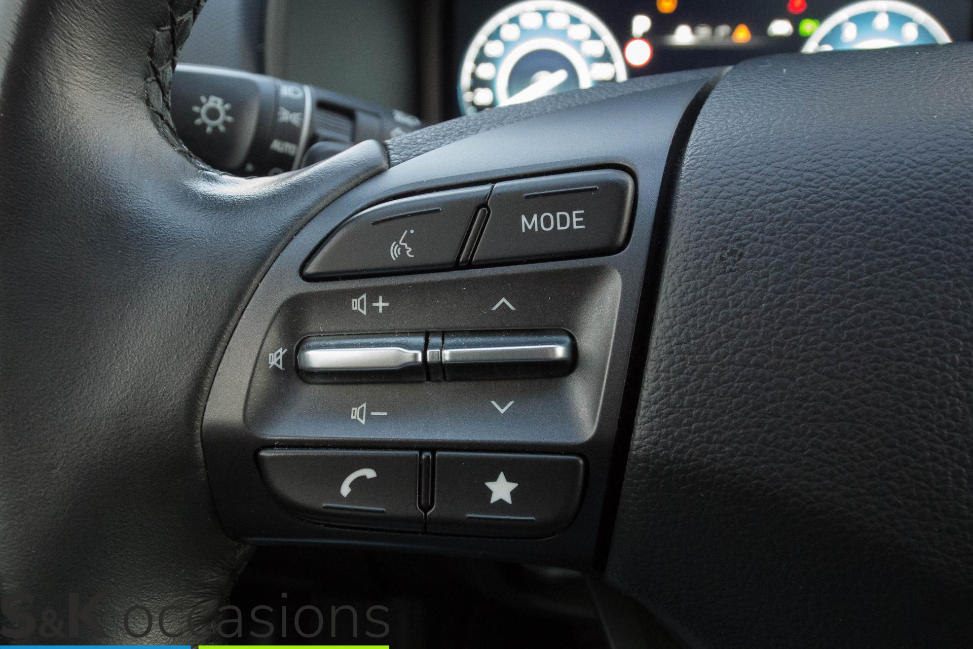 
Hyundai KONA 1.6 GDI HEV Premium NAVI HeadUp Leder vol									