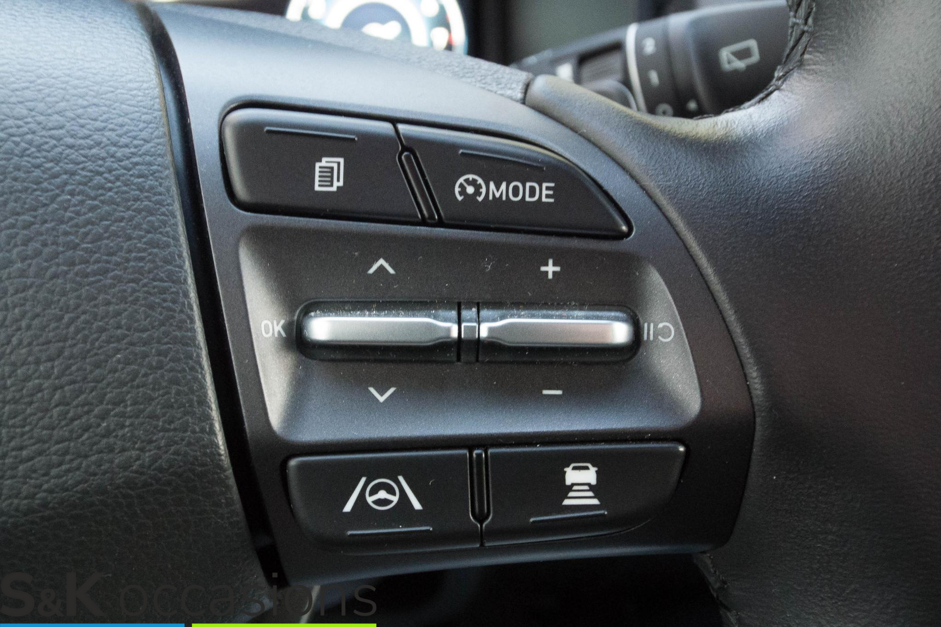 
Hyundai KONA 1.6 GDI HEV Premium NAVI HeadUp Leder vol									