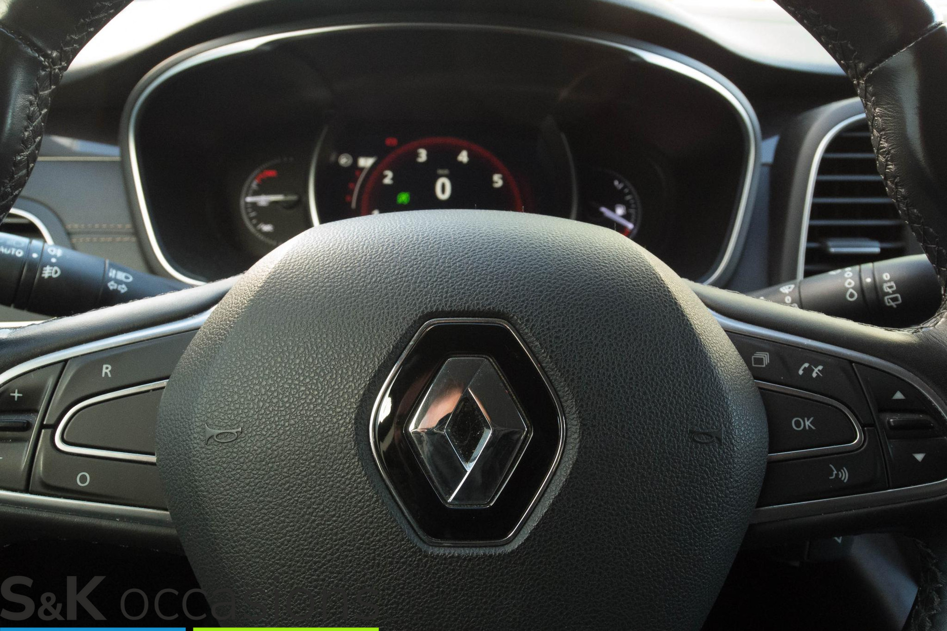 
								Renault Talisman Estate 1.6 TCe Intens NAVI 4Control BOSEsound vol									