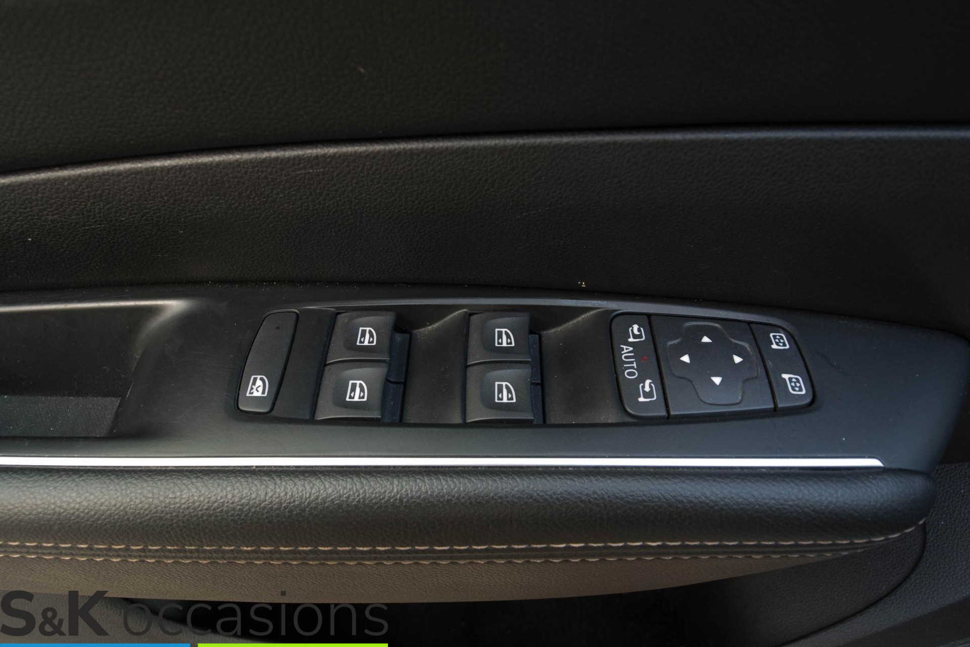 
								Renault Talisman Estate 1.6 TCe Intens NAVI 4Control BOSEsound vol									