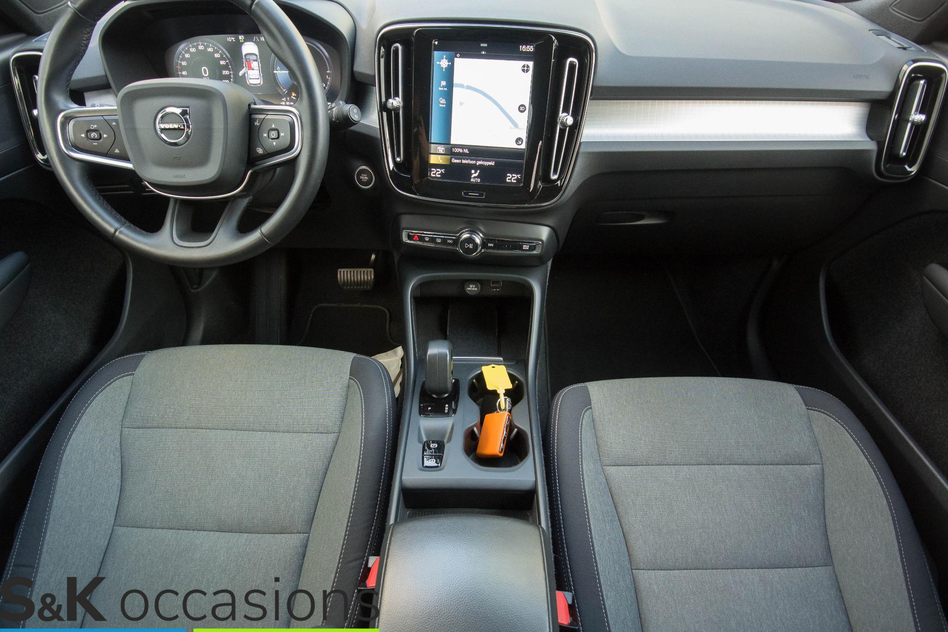 
								Volvo XC40 1.5 T4 Recharge Inscription PANO vol									